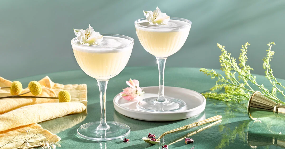 3 delightful (and simple) elderflower gin cocktails to try at home this