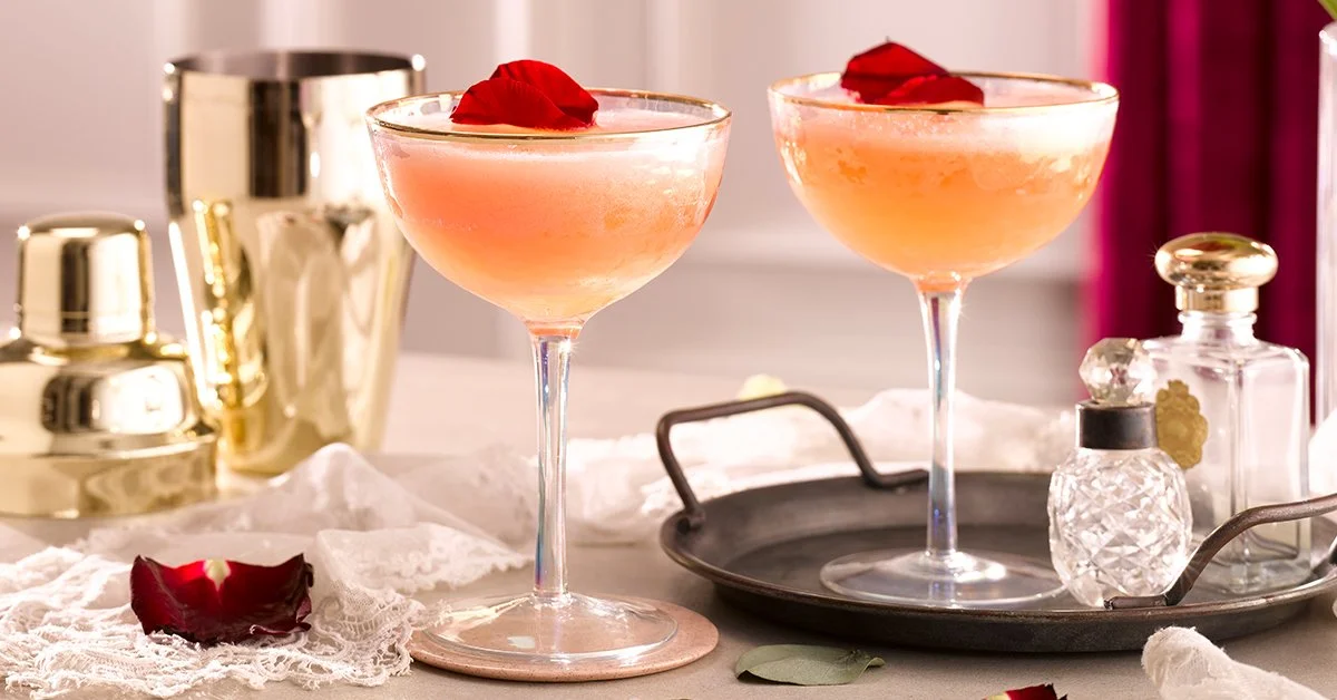 Is this sparkling strawberry and vanilla gin cocktail the perfect