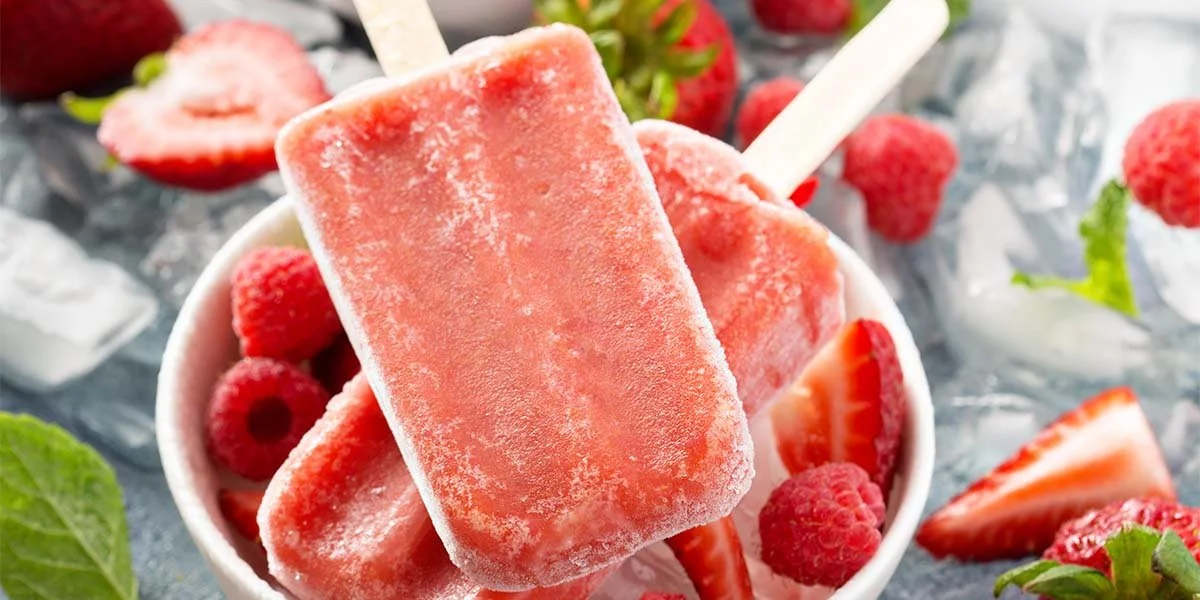 Ginspiked Ice Lollies? Yes! These fruity ice lolly recipes are perfect