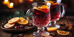 Hot Gin Punch: a warming, spiced cocktail that's perfect for winter ...