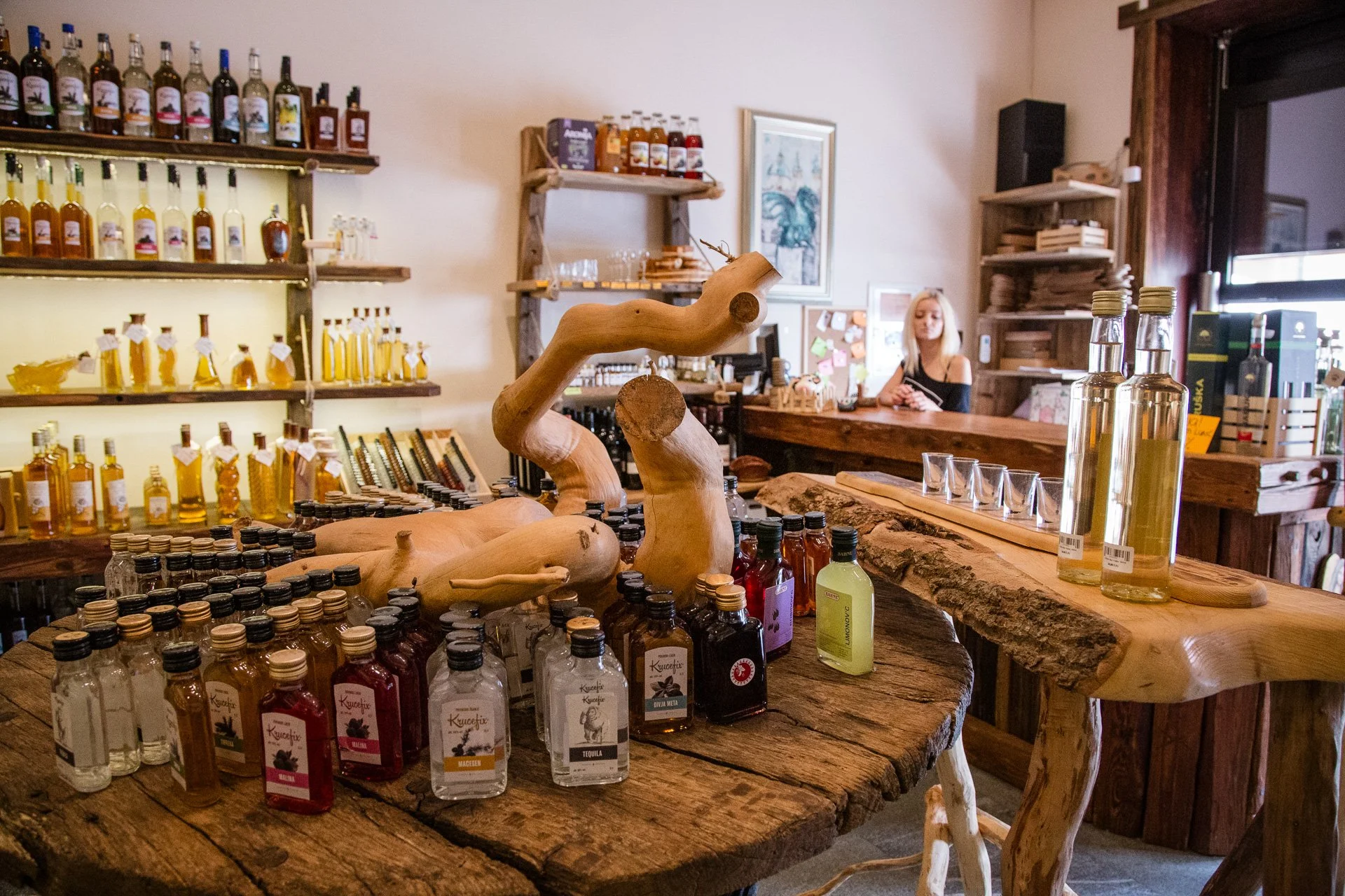 Šnopc o’ tecca, a shop specializing in Slovenian schnapps offers free tastings of honey and blueberry schnapps, known for their indescribable deliciousness. Schnapps is a distilled alcoholic beverage, often with fruit flavoring.