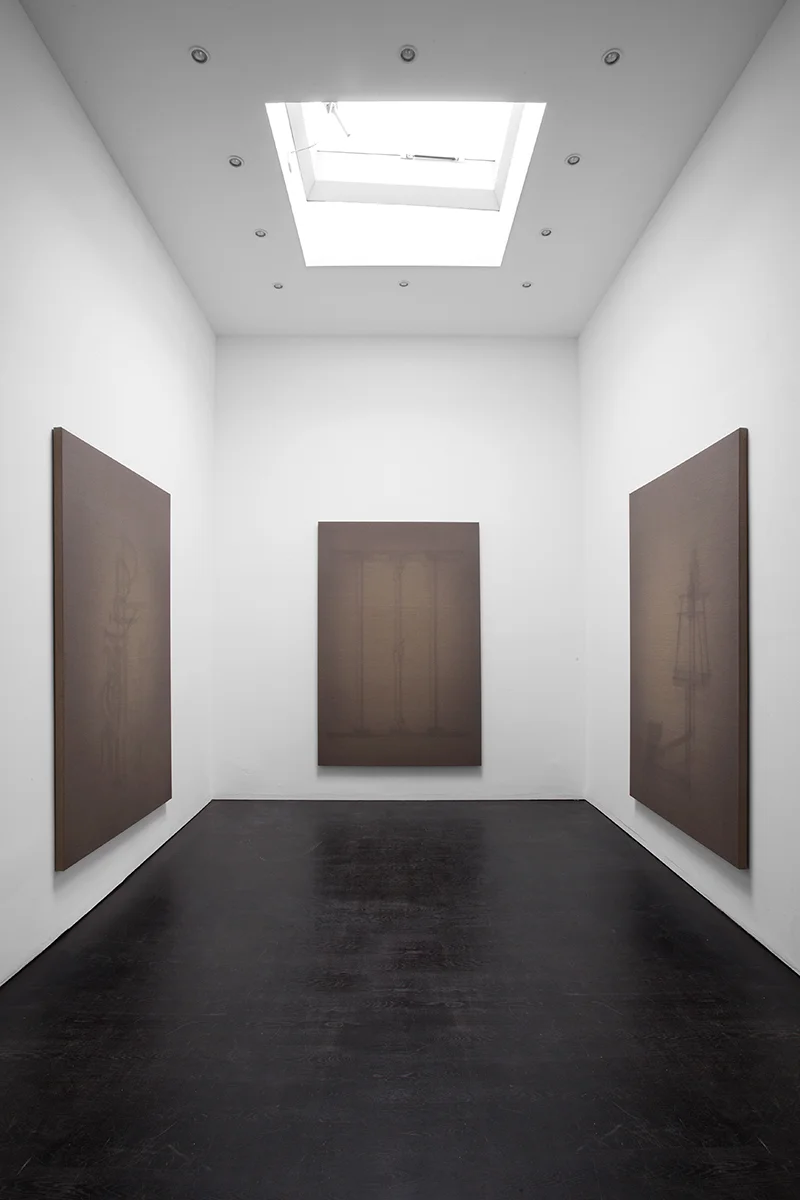 «Shadow Canvas» (2013) Shellac on Belgian linen /wooden stretcher 180 x 120 x 3.5 cm - Installation view: Lars Morell «Silent Codes» Choi & Lager, Cologne (13.09 - 26.10.2013)