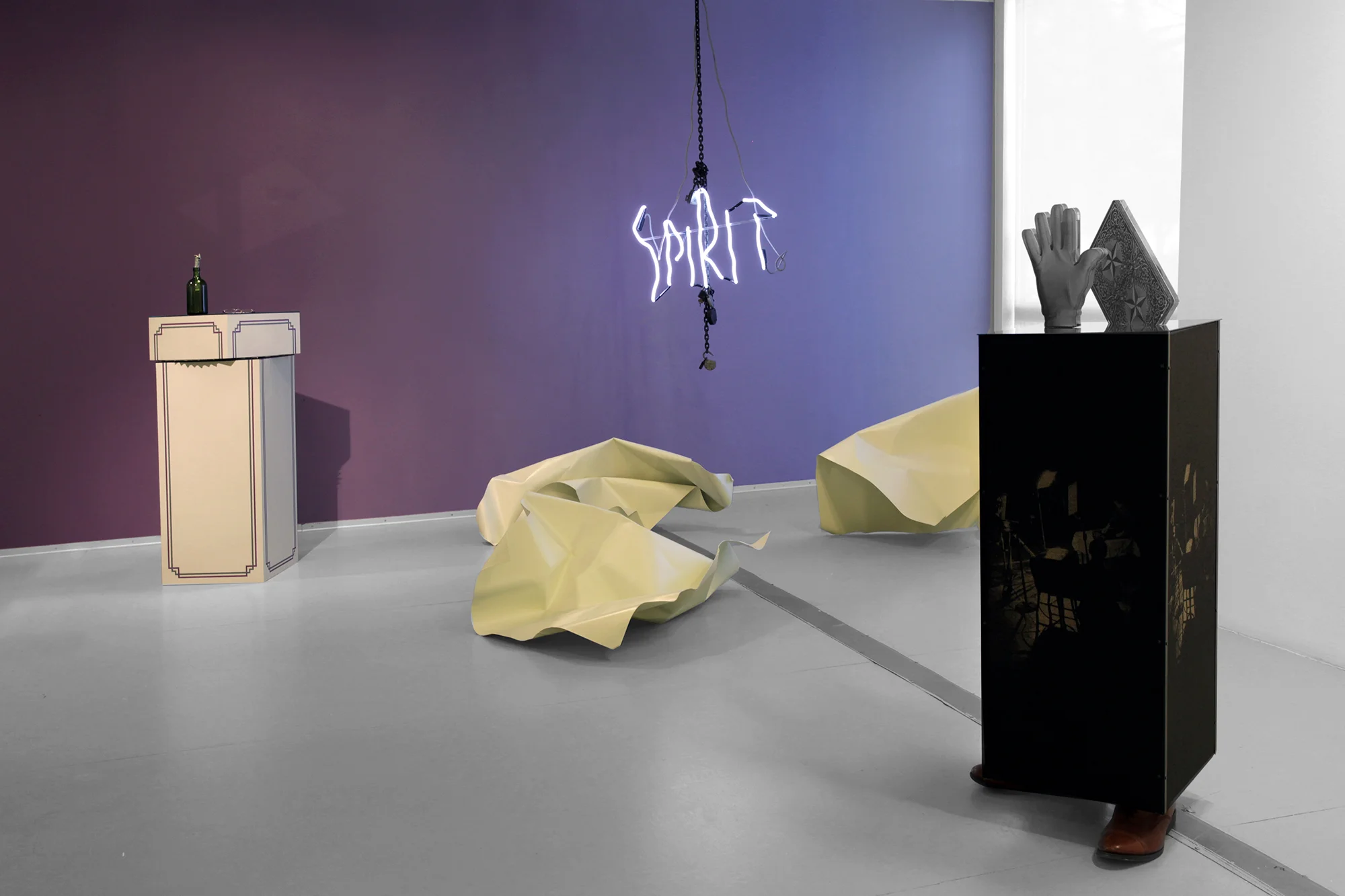 Installation view: Lars Morell «BALLS. BUBBLES. BLISTERS» GAD, Oslo 02.12 - 16.01.2011