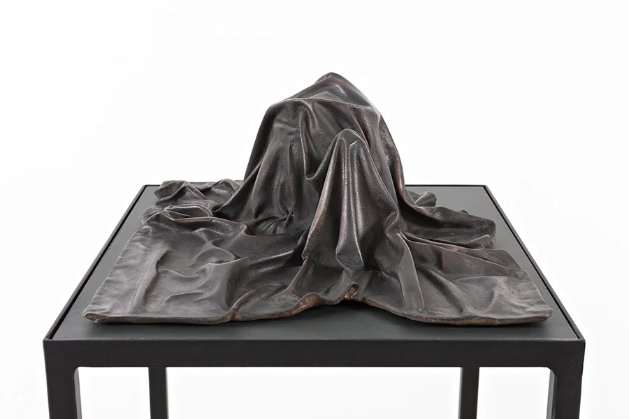 Silent Codes III (2015) Bronze on steel and mdf table. Sculpture: 15 x 33 x 40 cm, table: 100 x 44 x 37 cm Edition: 1/3. Photo: Vegard Kleven