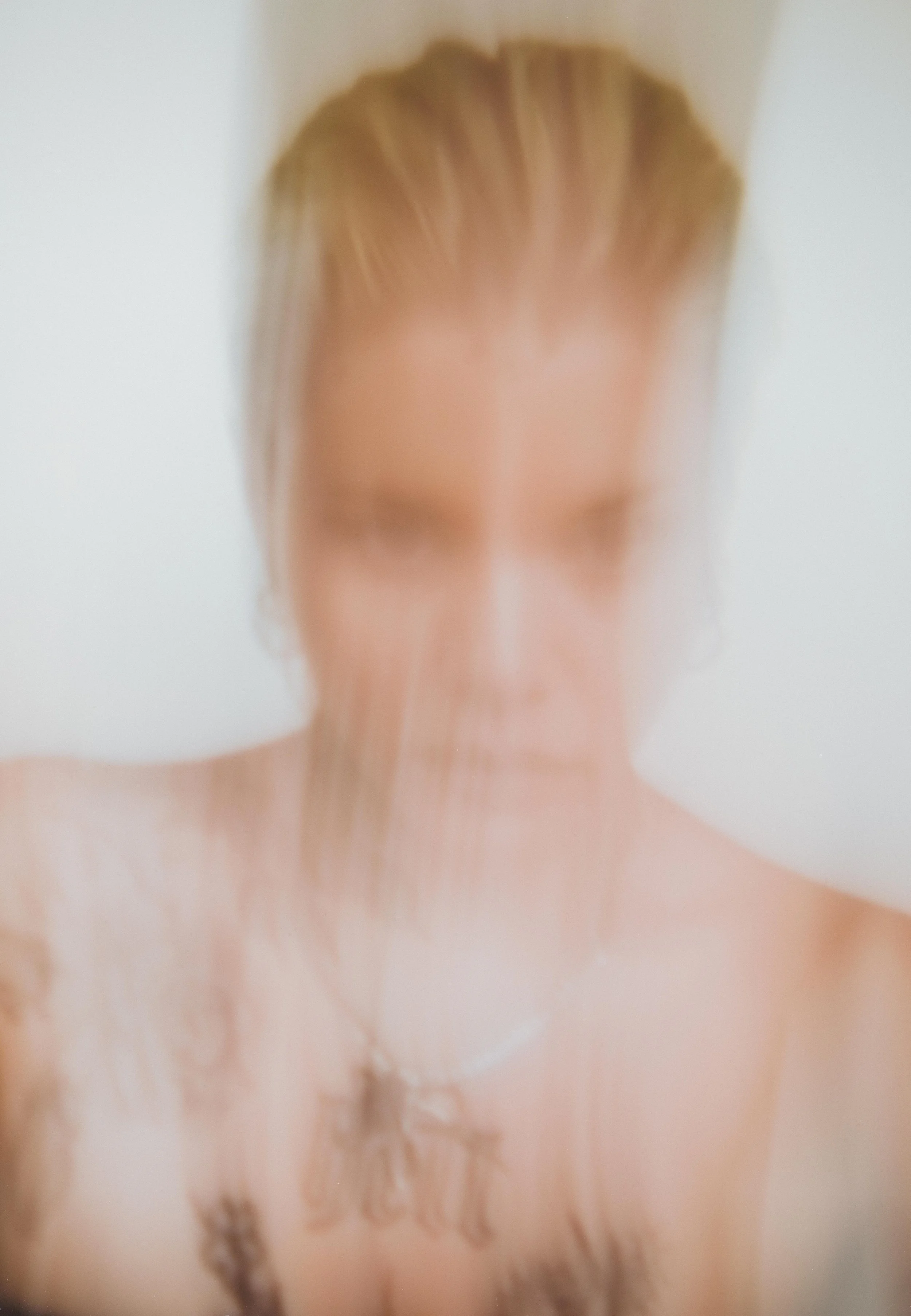 Loz, Portrait Photography via Zoom, 29.4.22