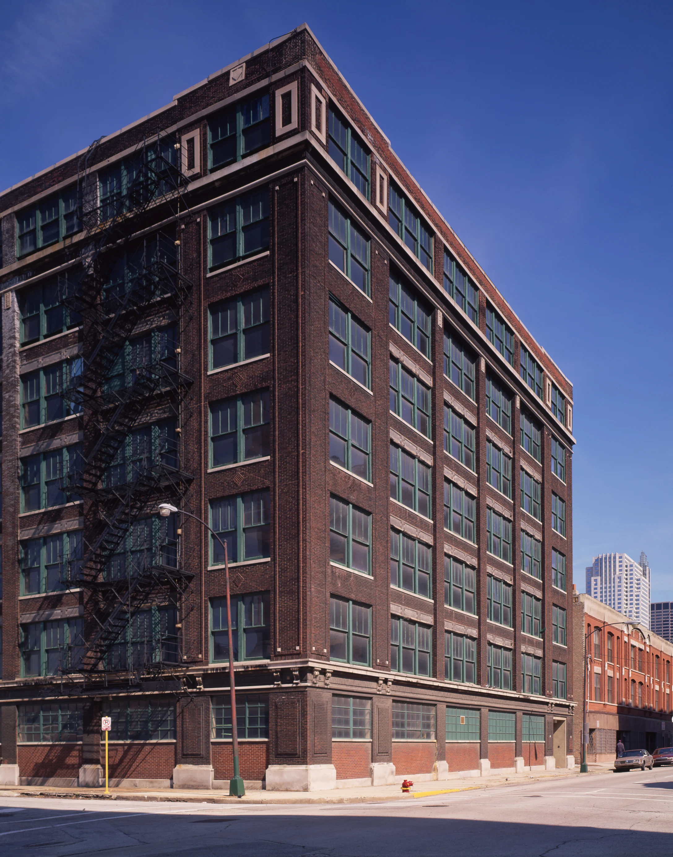 850 W. Adams, 1995