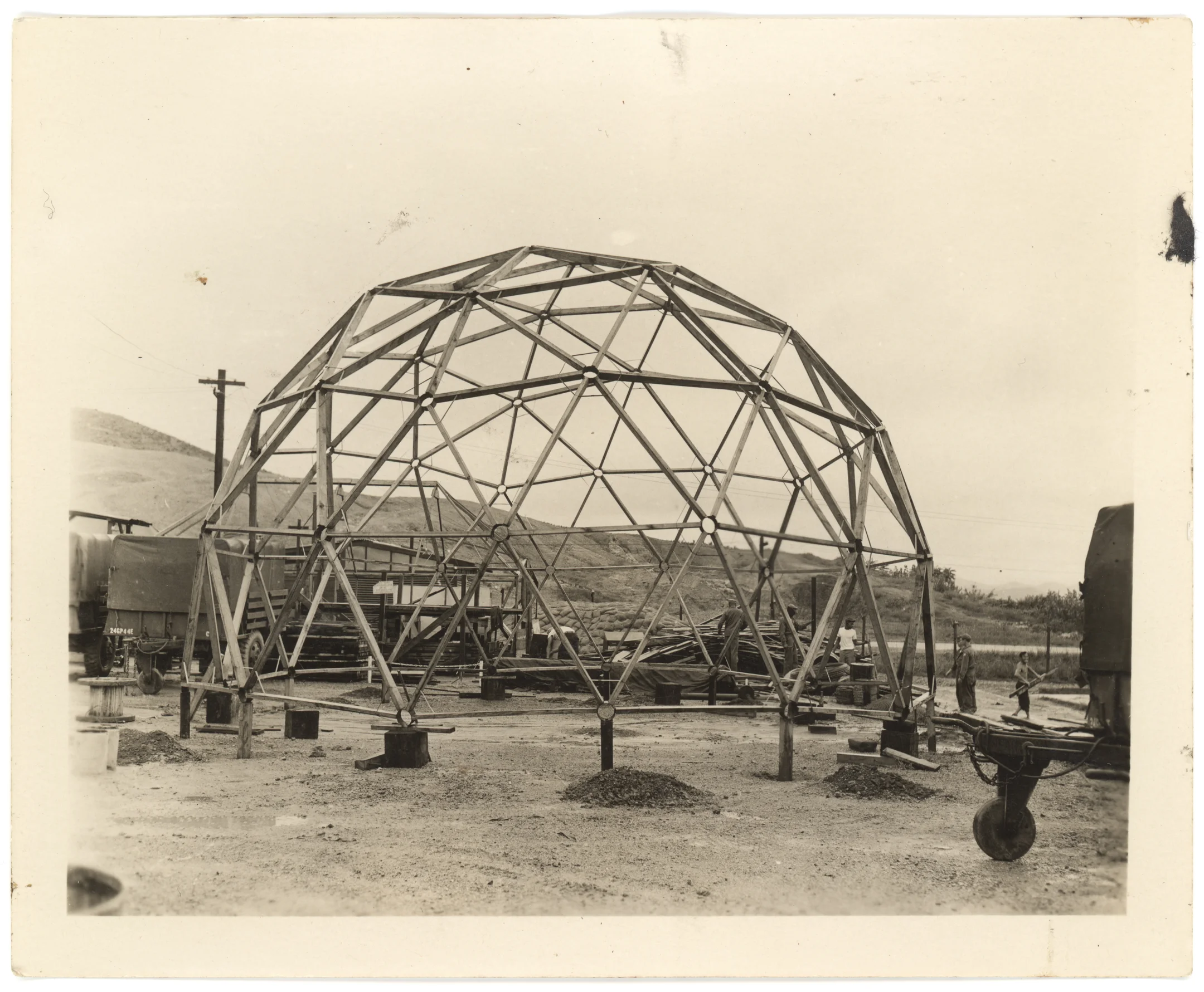 Geodesic Dome 02.jpg