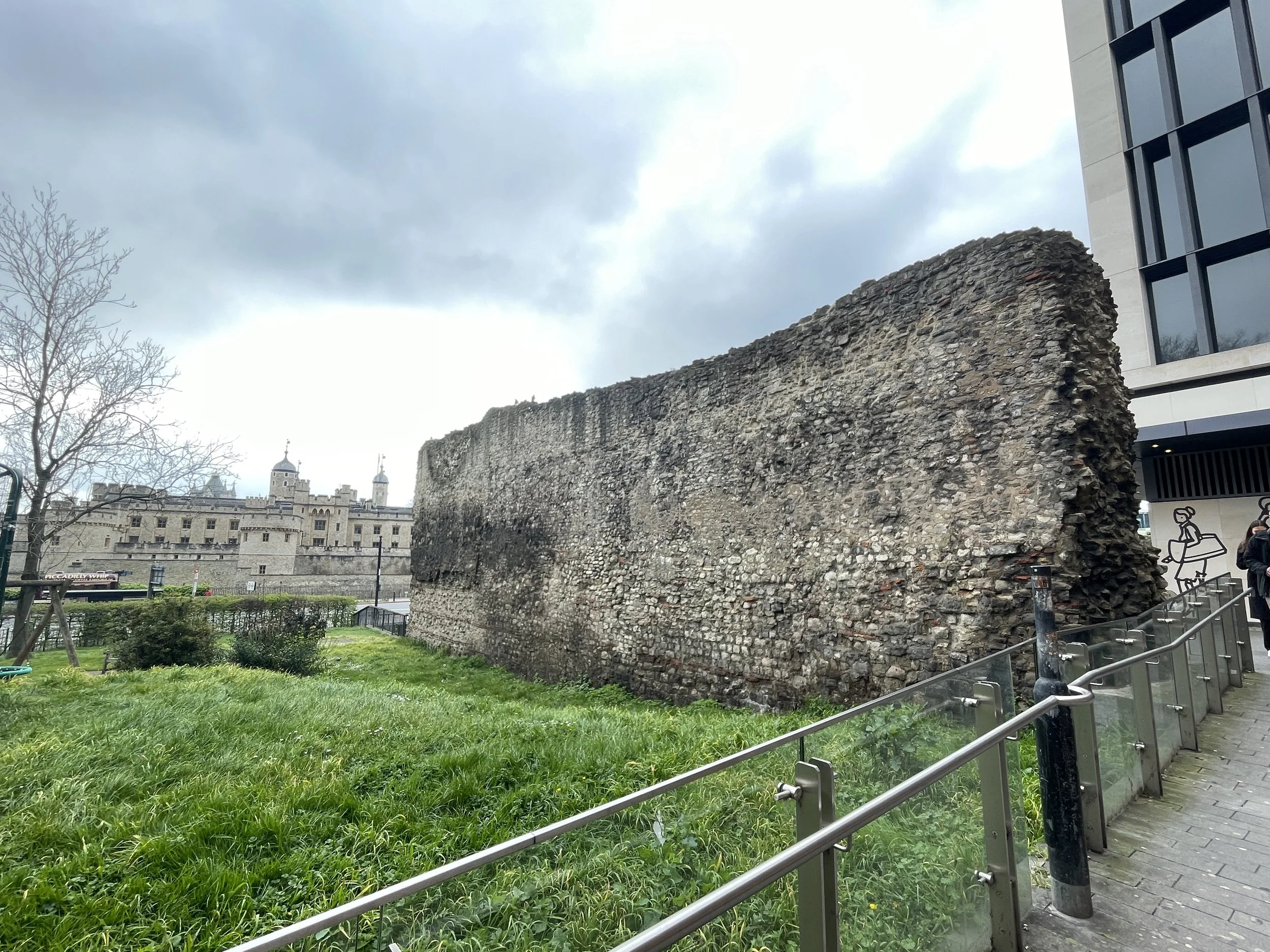 Walking The Roman London Wall