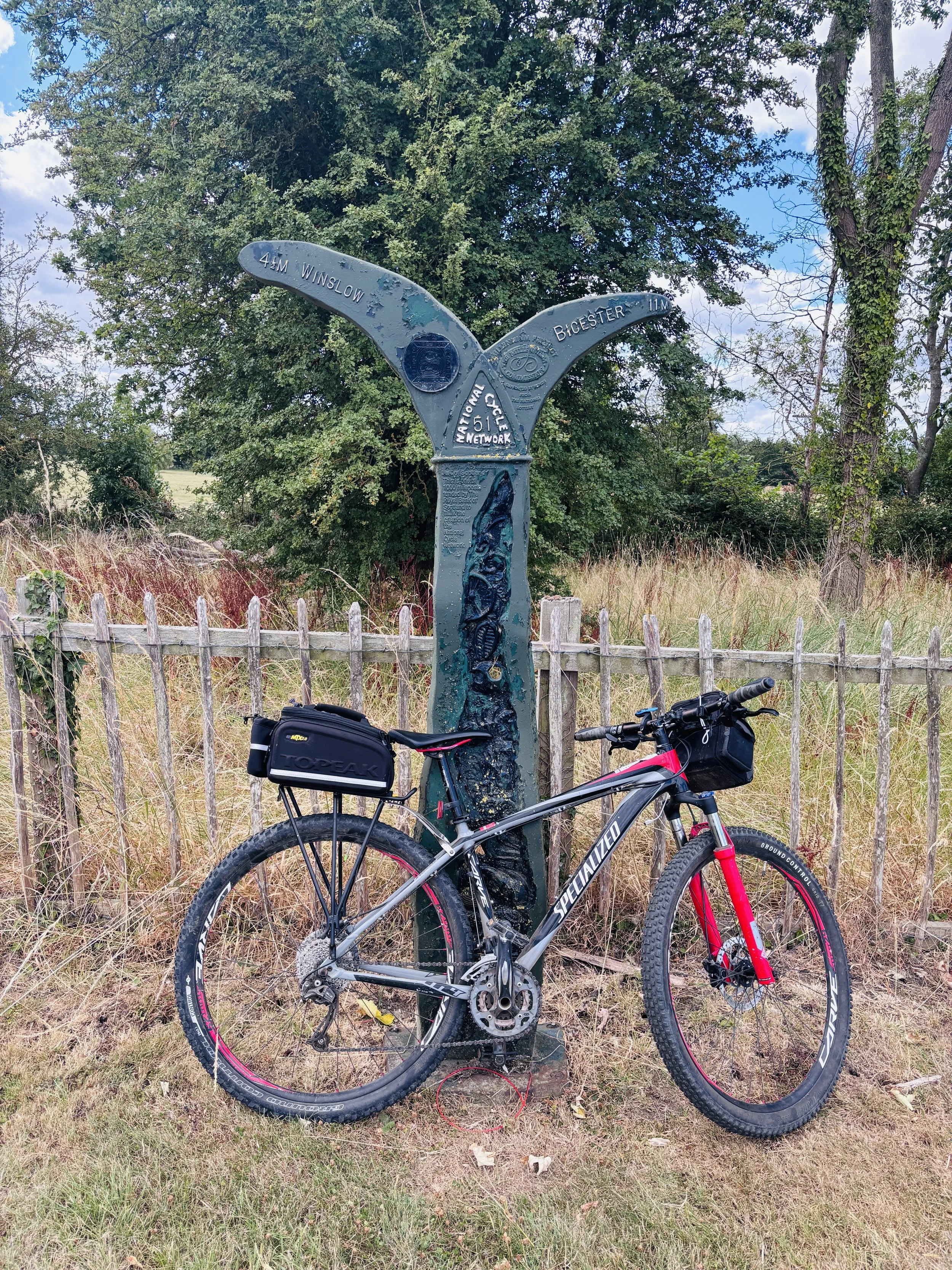 MP533 - Queen Catherine Road, Middle Claydon, Aylesbury Vale, Buckinghamshire
