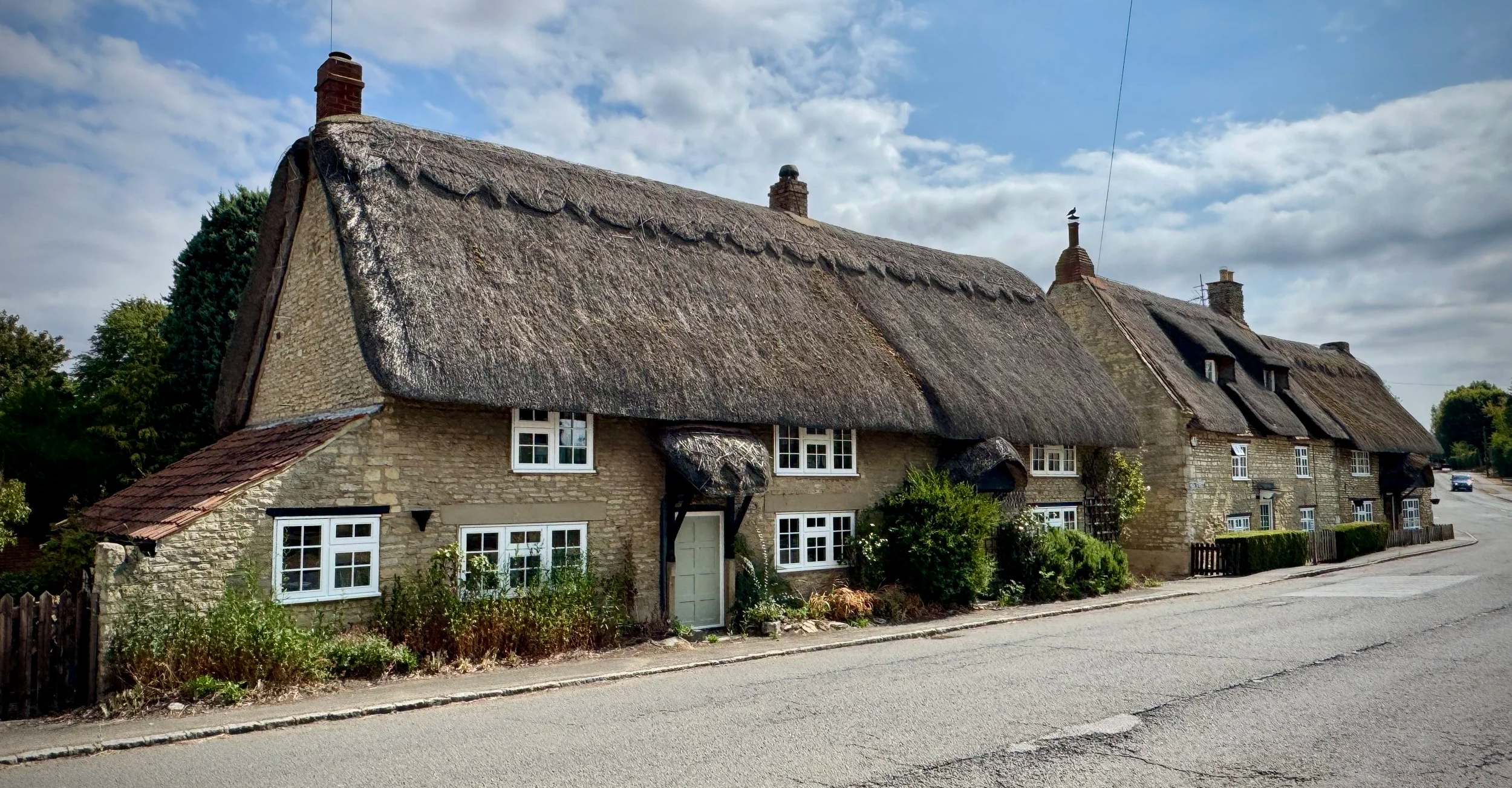 Thatched cottages on Stoke Goldington High Street