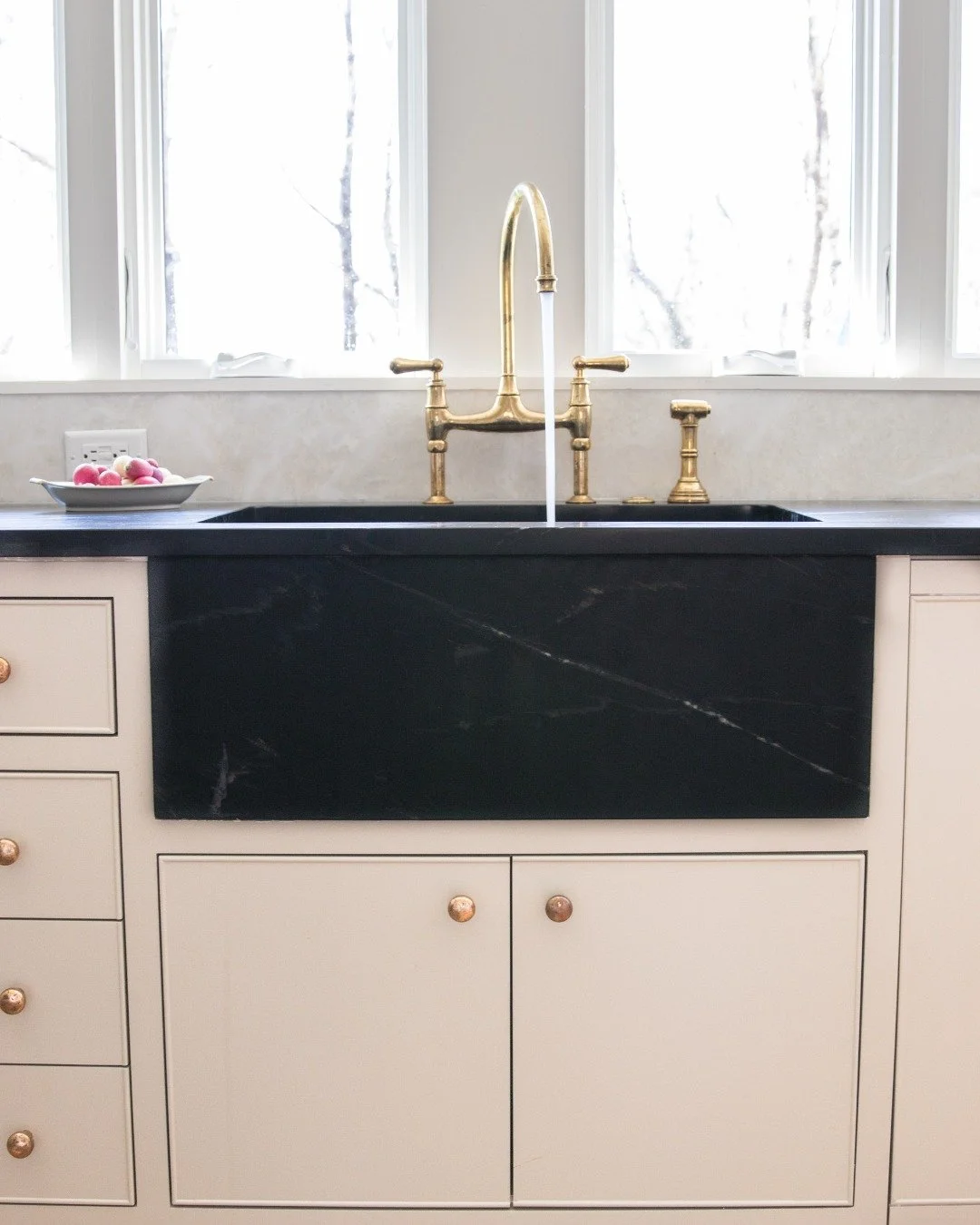 A good sink makes a bigger difference than people realize. This upgrade brought better function and a whole new feel to the space &mdash; just in time for a sink full of Thanksgiving dishes. Are you team single bowl or double bowl? Comment below!