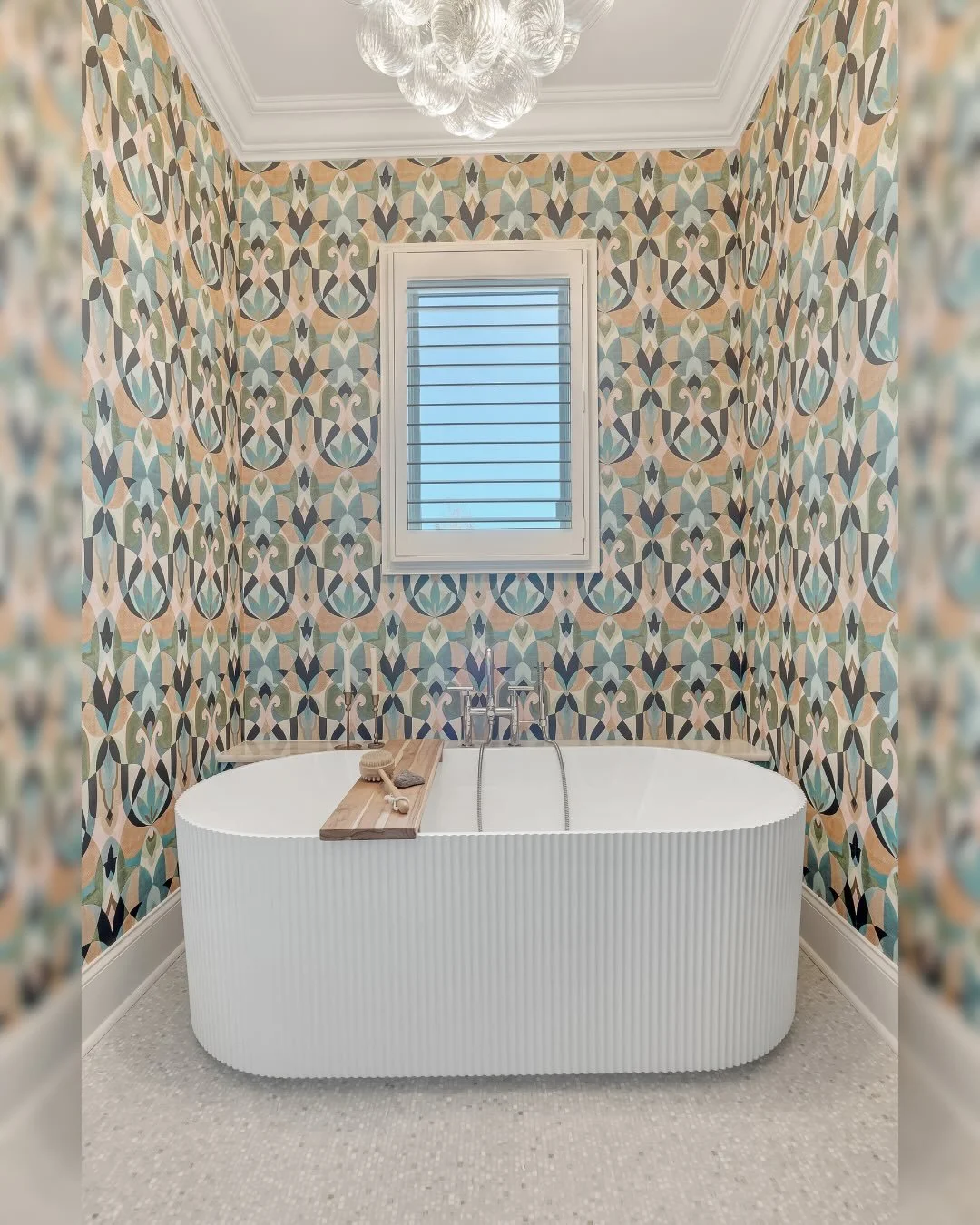 This bathroom renovation is the perfect little retreat for the busiest month of the year.&nbsp;

As we head into the holidays, what&rsquo;s truly on your Christmas list? A little rest? More presence? Something you&rsquo;re thankful for?

This home wi