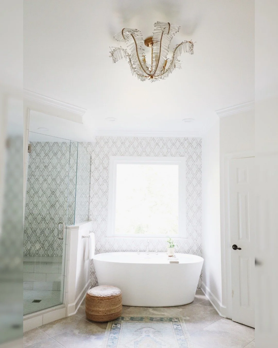 There&rsquo;s something about a bathroom renovation that just feels like a reset. 

This sculptural tub brings a fresh energy to the space while keeping it timeless.

What's a must have in your bathroom? Comment below! 

#BathroomRenovation #HomeReno