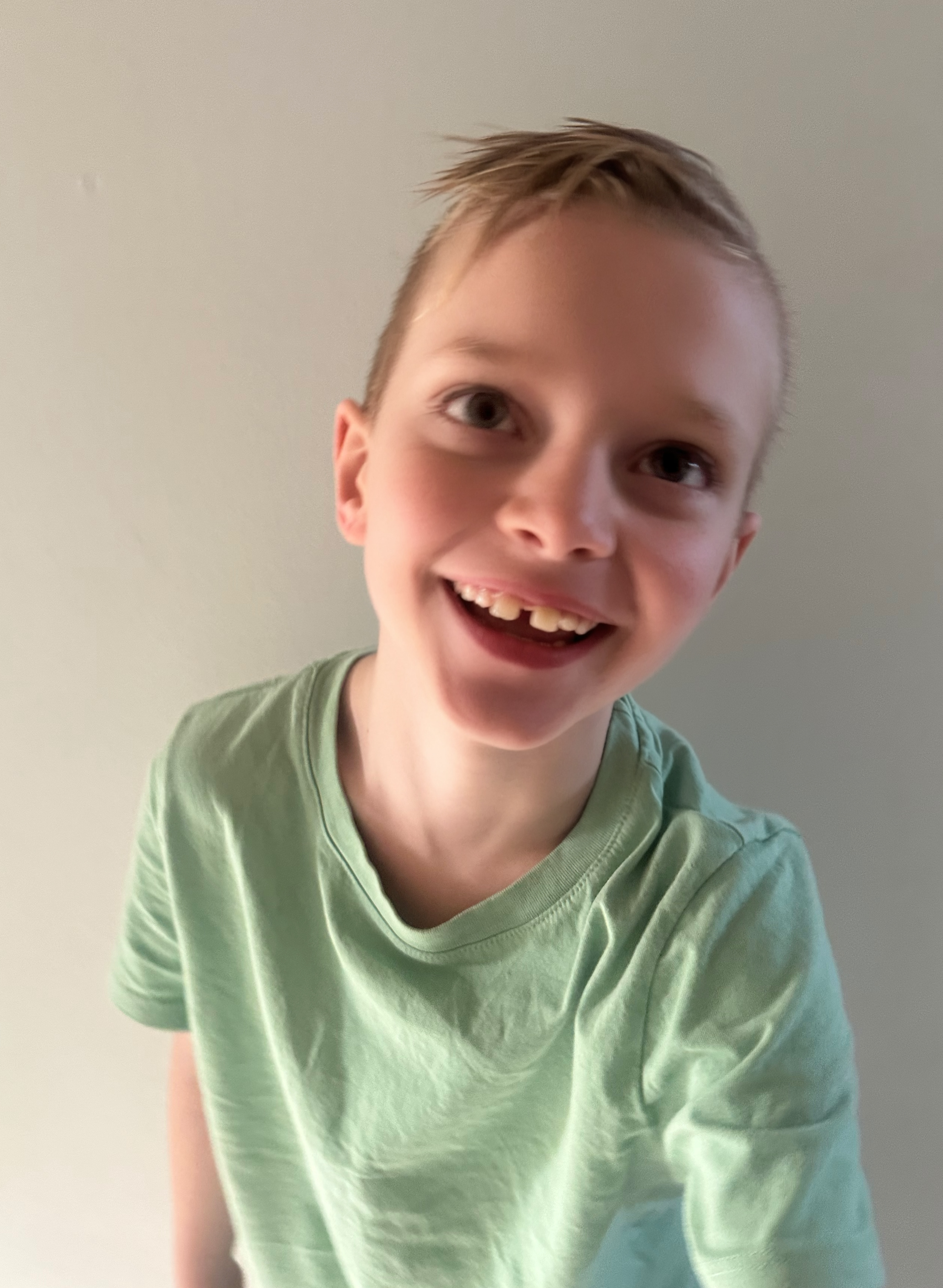 Facetune_20-04-2025-14-34-20.png