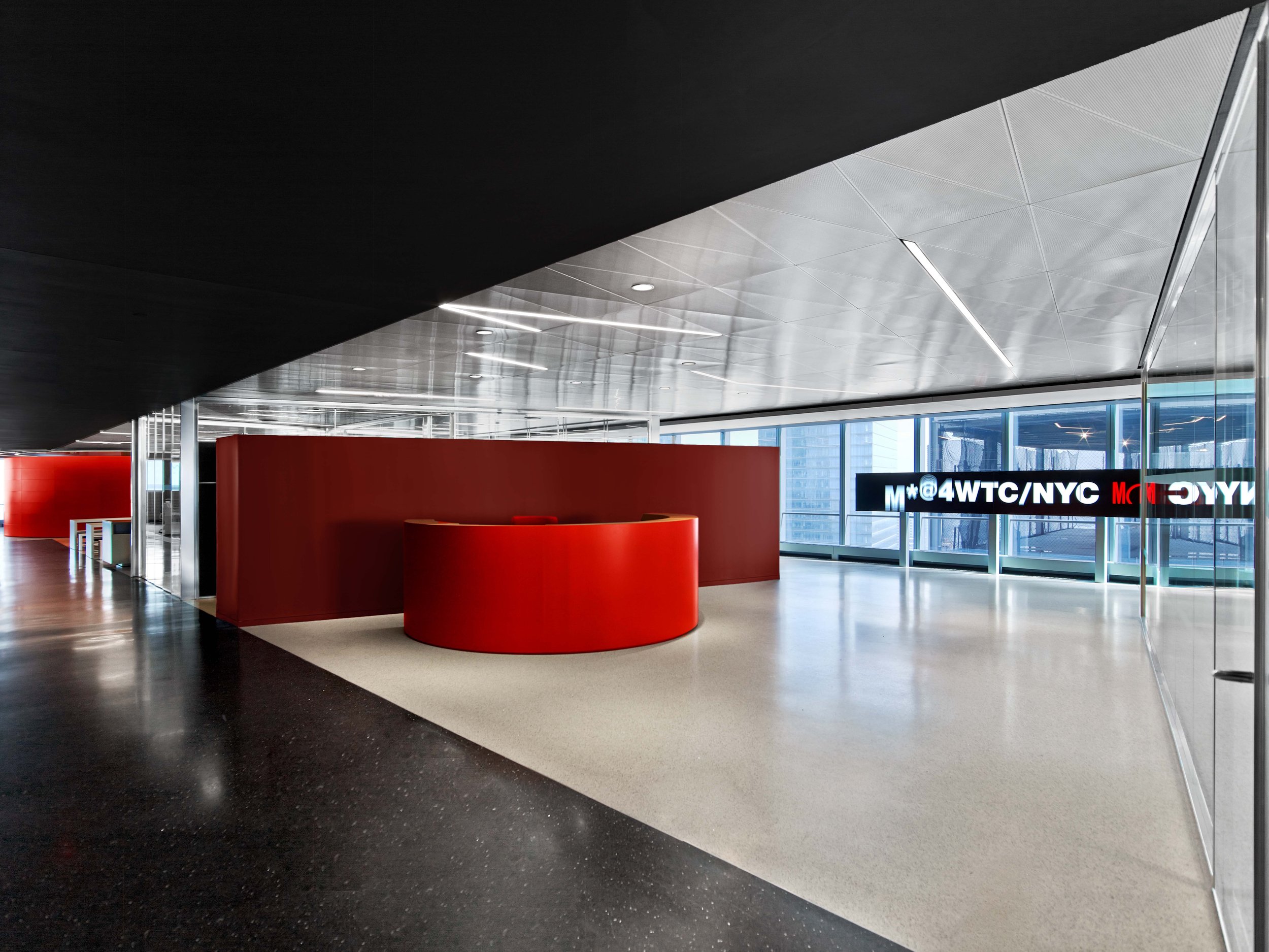 HQ, New York, 2013 - Interior programming, planning and design as well as bespoke height adjustable workstation.