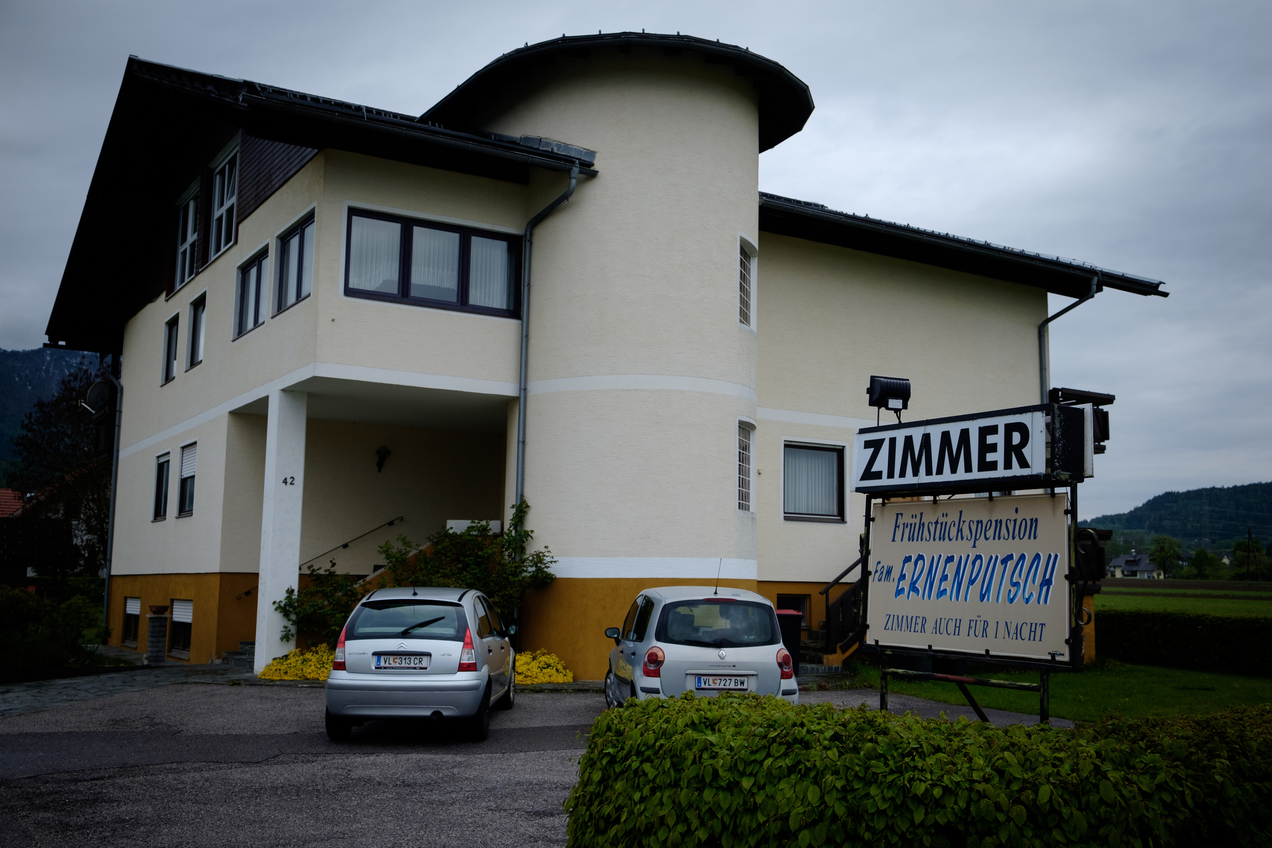 Une des innombrables maisons offrant des chambres.