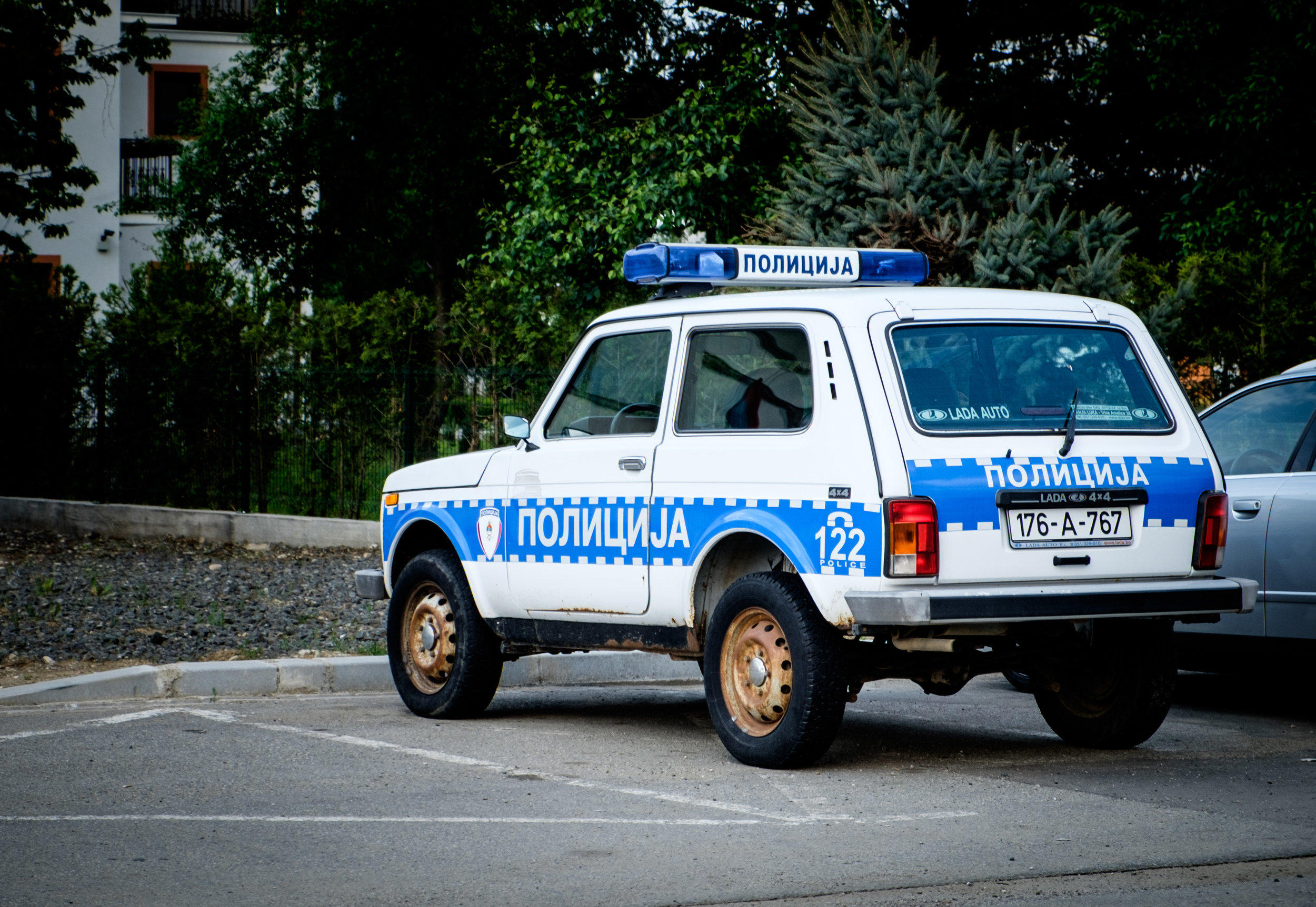 Une Lada comme auto de police.