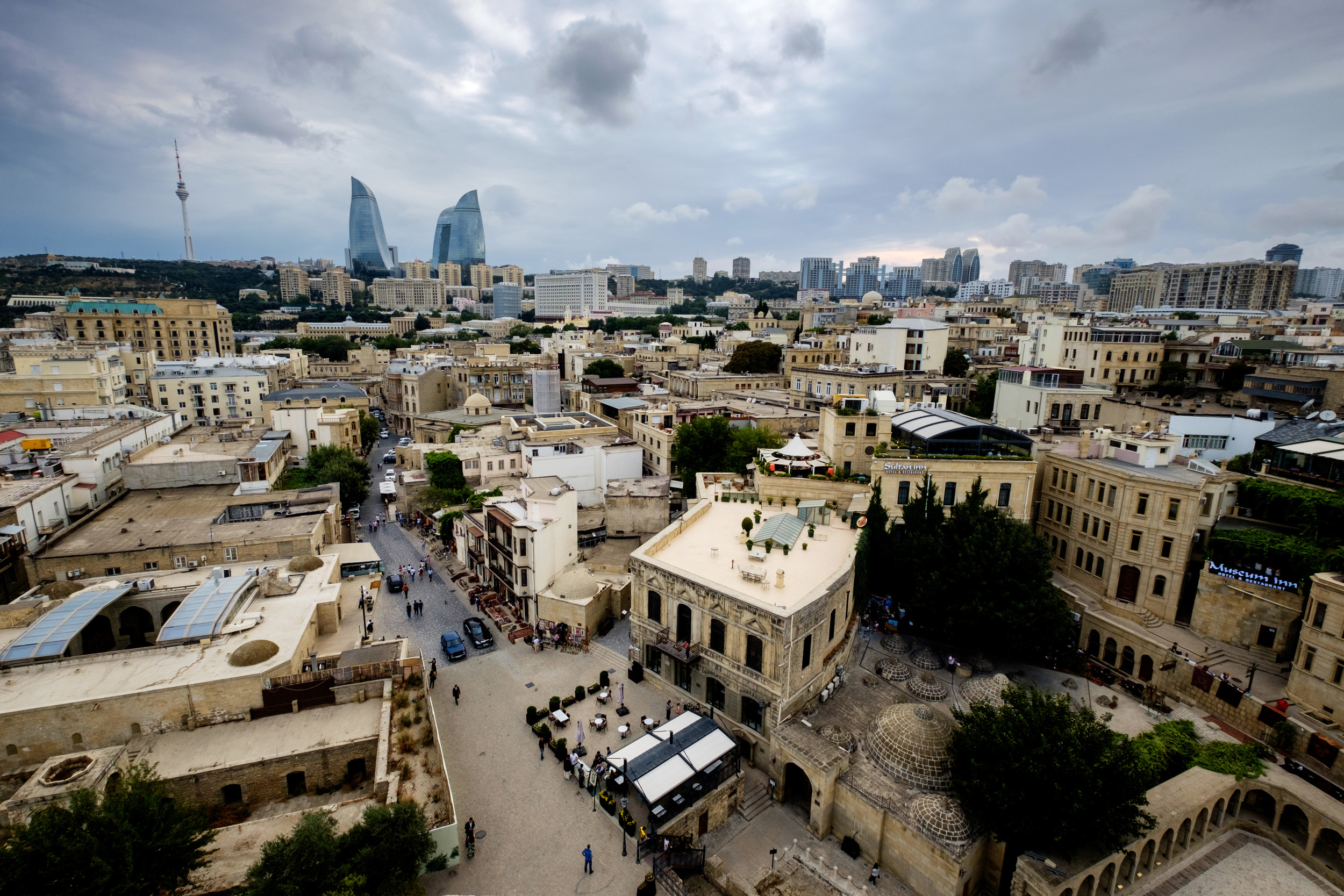 Le vieux Baku, vu de la Tour de la vierge.