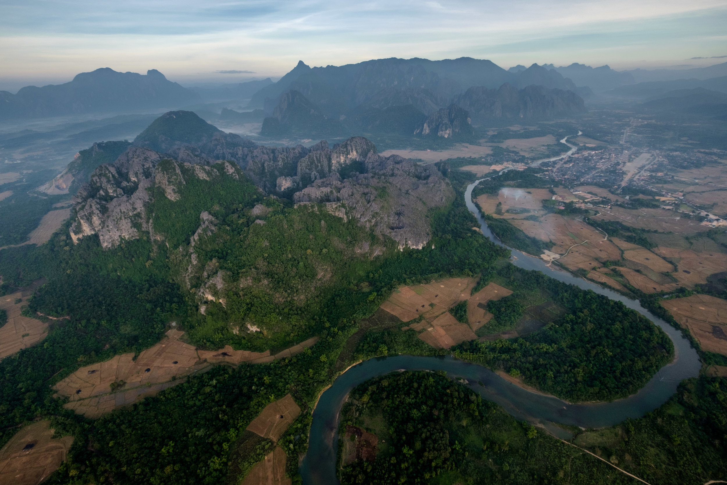 Incroyable d'apercevoir ces pitons rocheux d'en haut.
