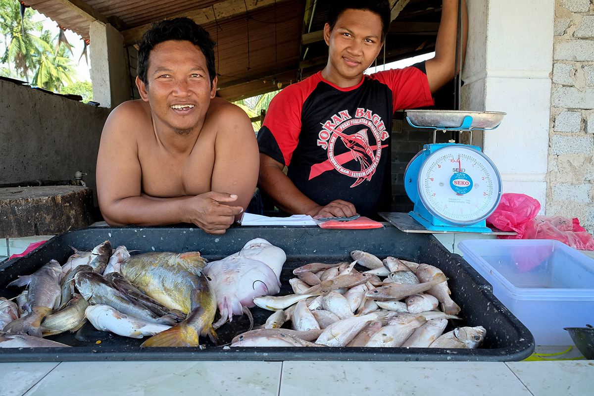 Un étalage qui n'est pas sans rappelé celui d'Ordralphabétix. « Il est frais mon poisson. »