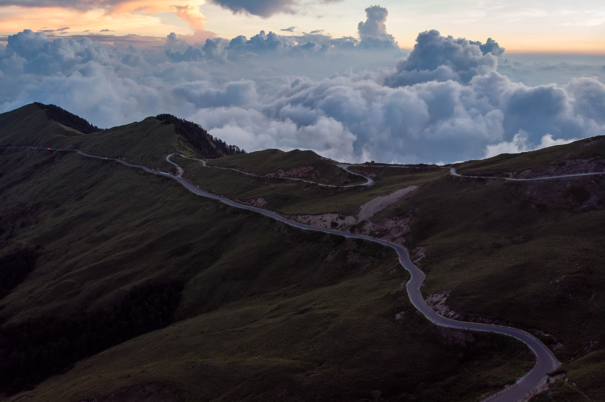 Le sommet dénué de végétation, à près de 3300 mètres d'altitude.