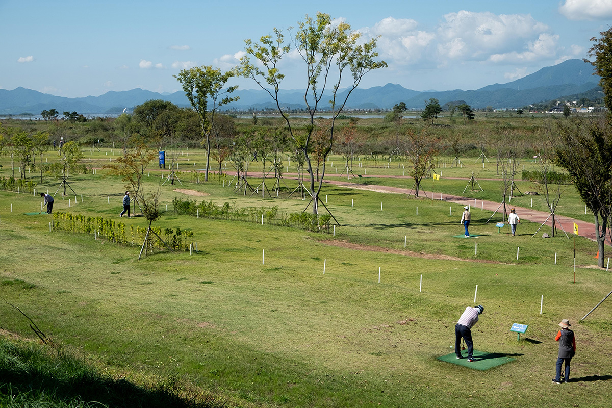 Version coréenne du « mini-golf ».