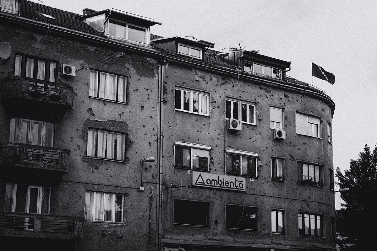 Immeuble criblé de balles au coeur de la multiculturelle capitale Sarajevo.