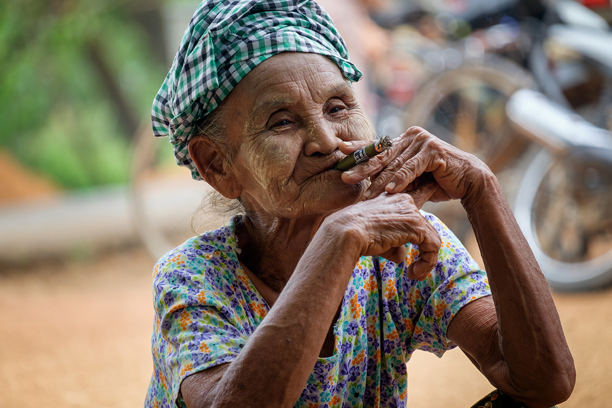 La fumeuse birmane.