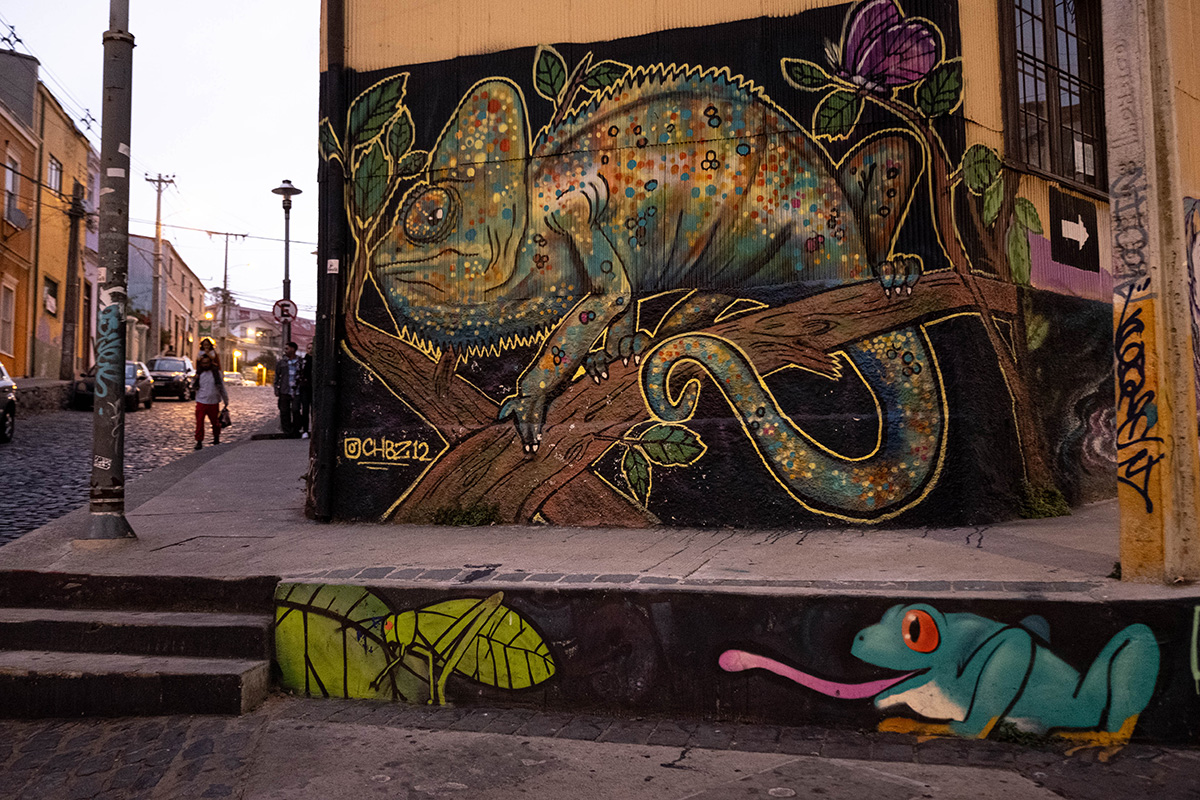 19-04-02---Graffitis-4-(Valparaiso,-Chili).jpg
