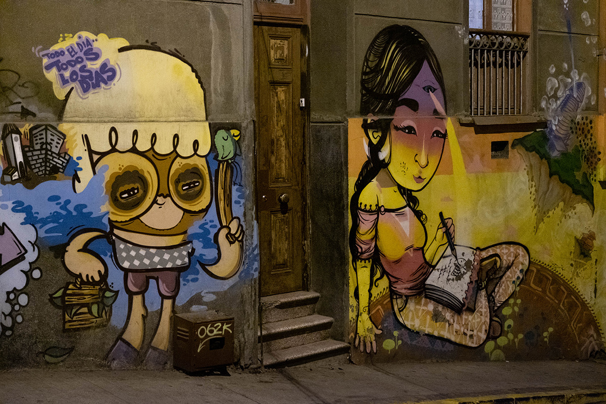 19-04-02---Graffitis-8-(Valparaiso,-Chili).jpg