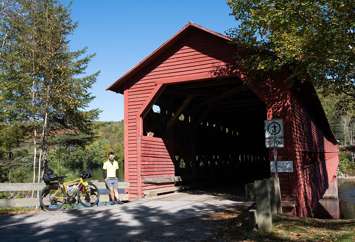 One of the two covered bridges of Ferme-Route that cross the Lac des Îles.