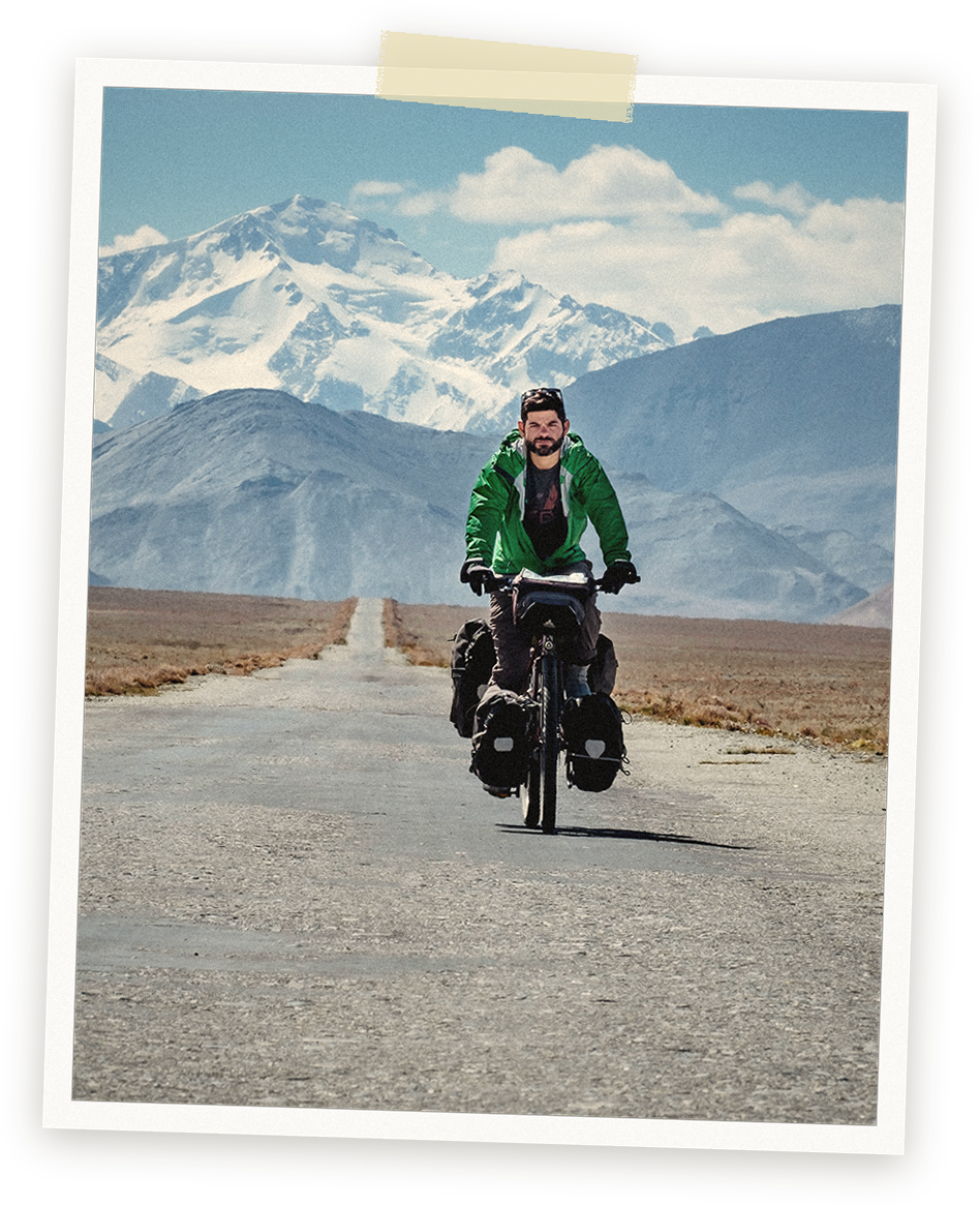 fJonathan B. Roy vélo au Pamir