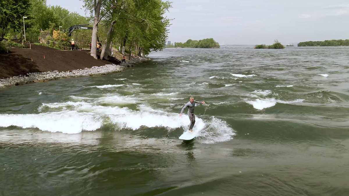 Montreal is also a place for surfing. Here, Jérémie Gauthier-Lacasse rides the wave at Guy.
