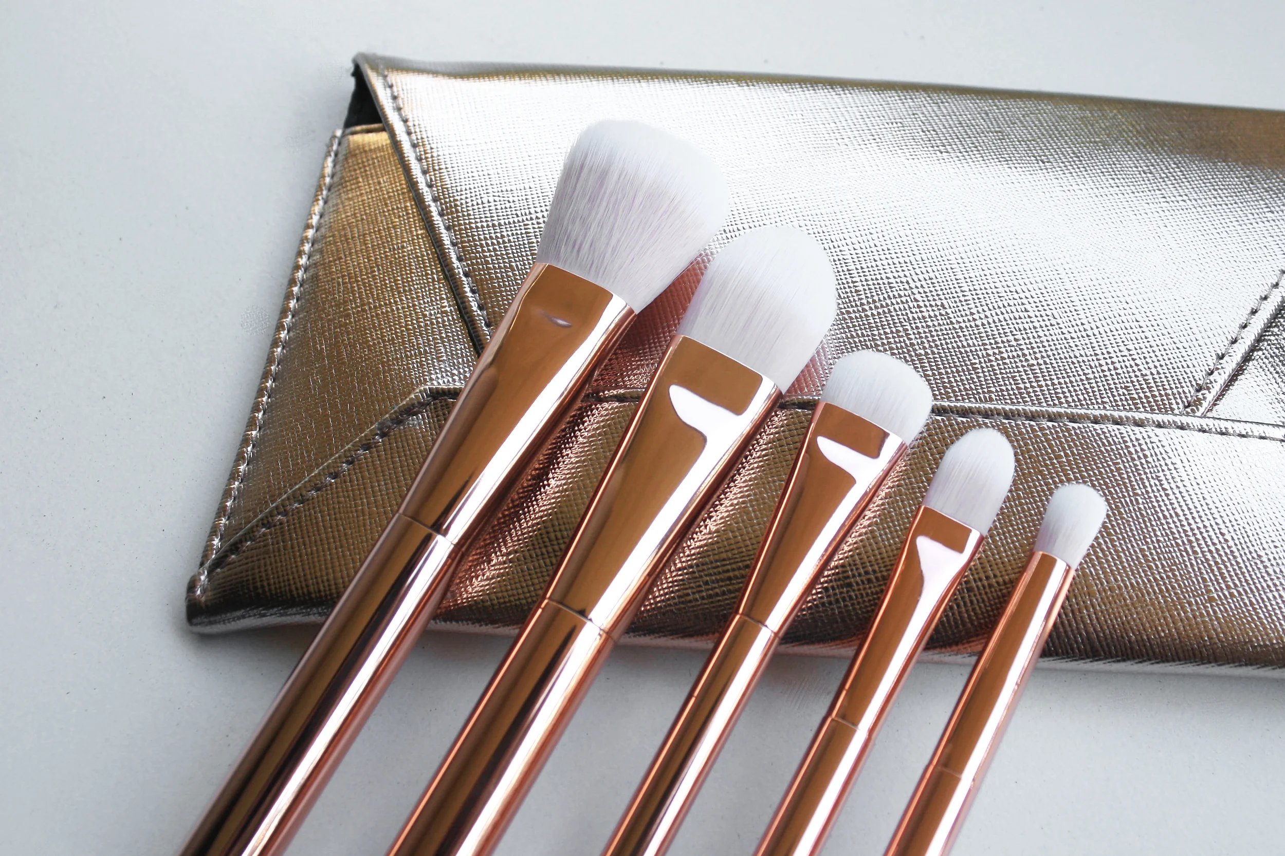 Limited-Edition Rose Gold Brush Set