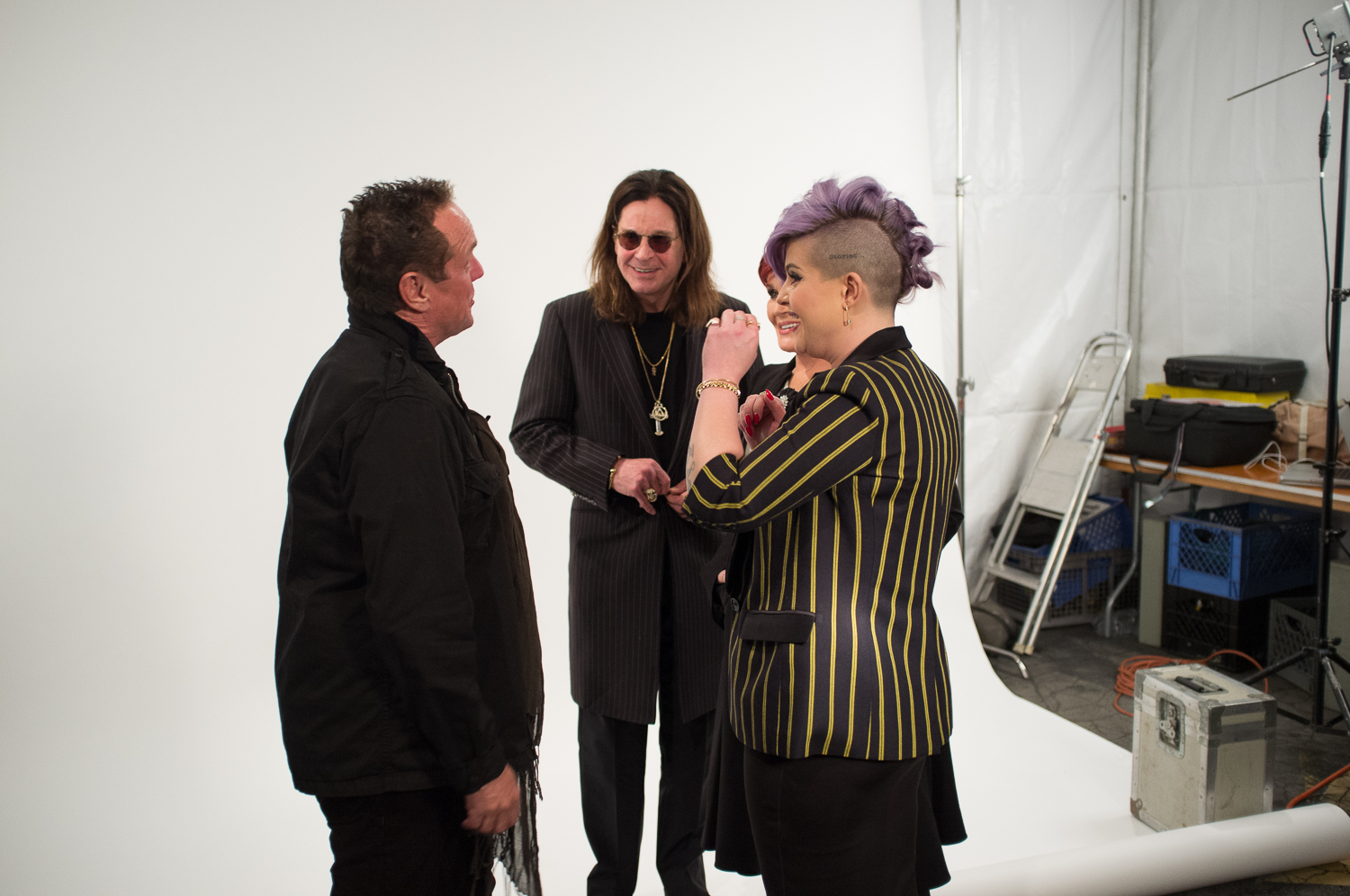 The Osbournes laugh at/with Ross Halfin.