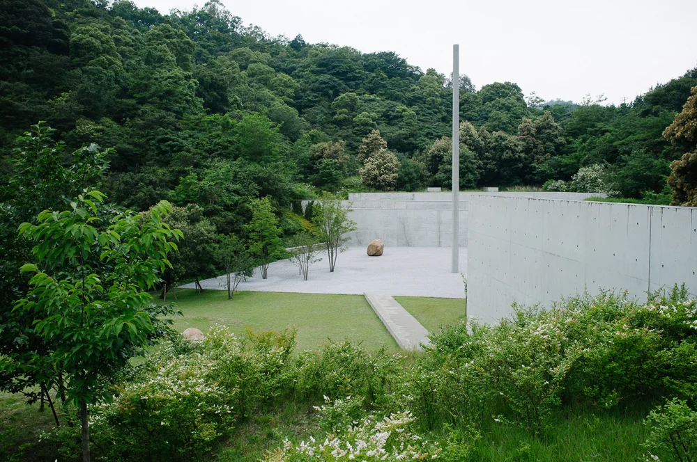 Lee Ufan Art Museum by Tadao Ando, very bond Villan-esque