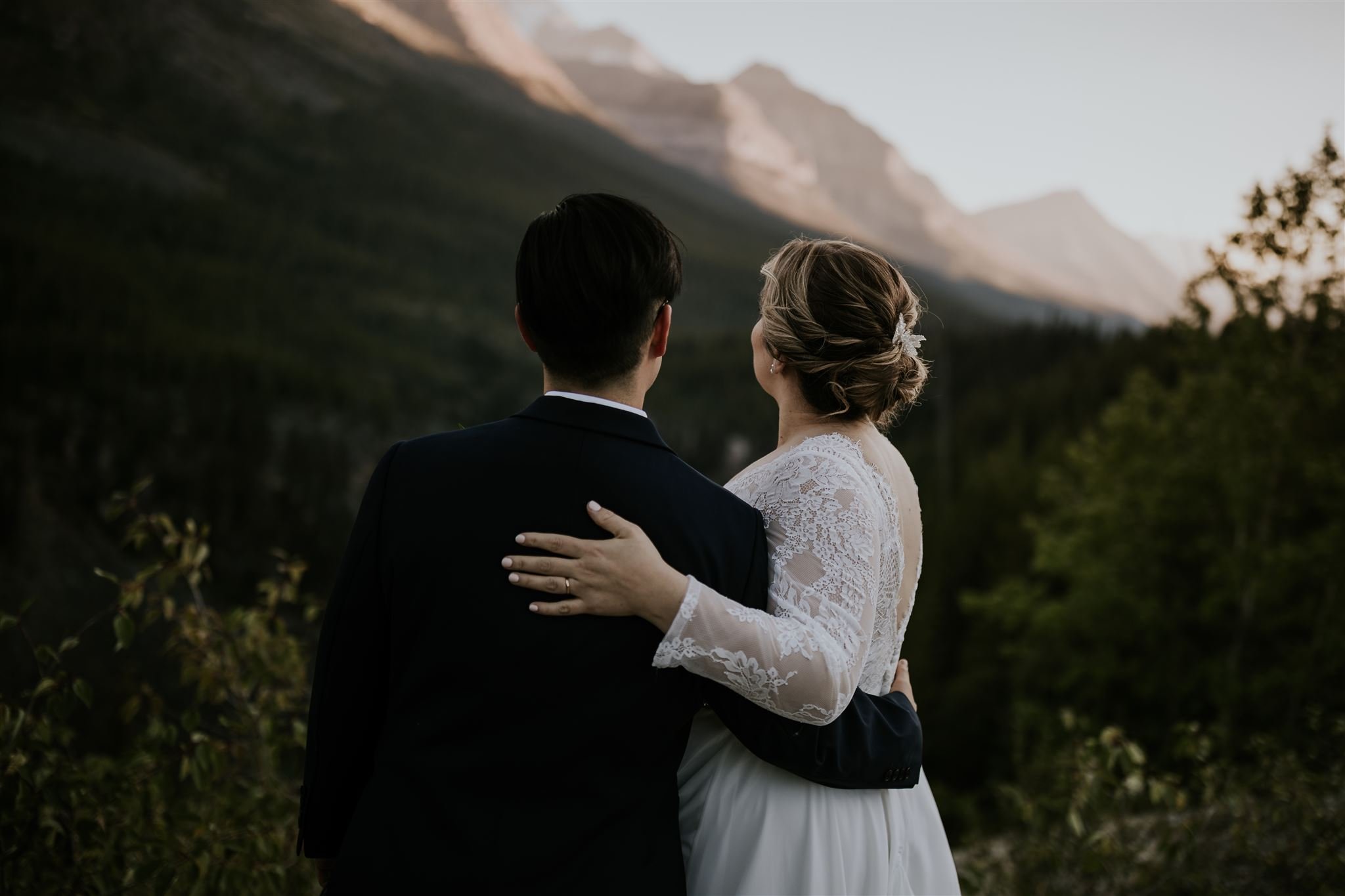 banff-elopement-photographer-13.jpg
