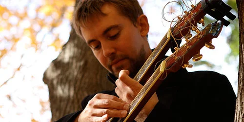 Mark Kroos, double neck guitar