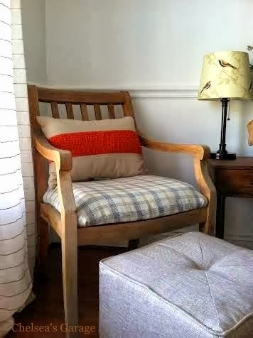 accent+chair+living+room+002.jpg
