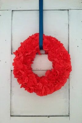 crepe+wreath01.jpg