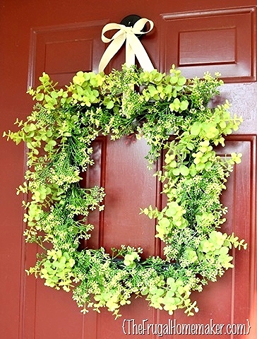 spring wreath2.jpg