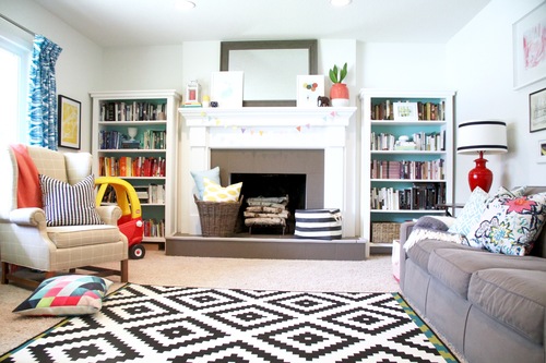 Living+Room+with+White+Mantel+and+DIY+Bookshelves.jpg