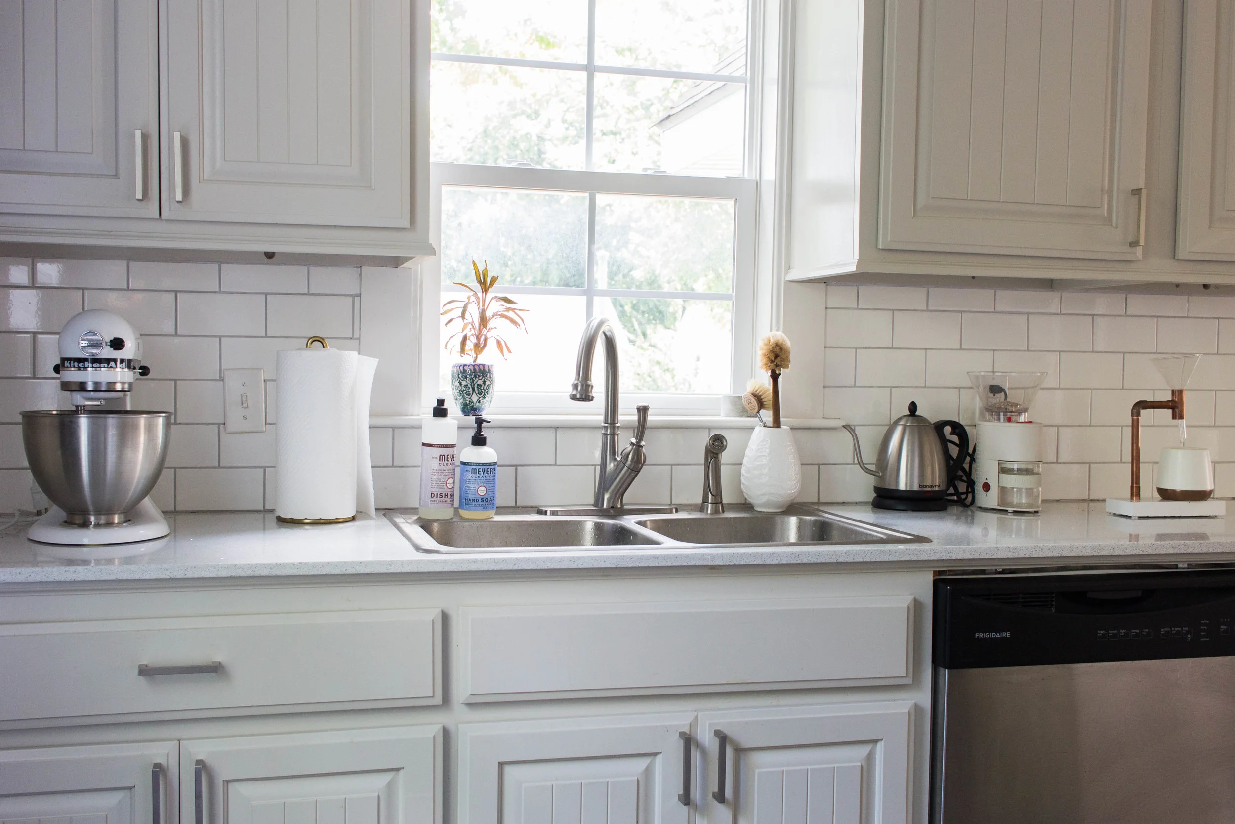 Kitchen2.jpg