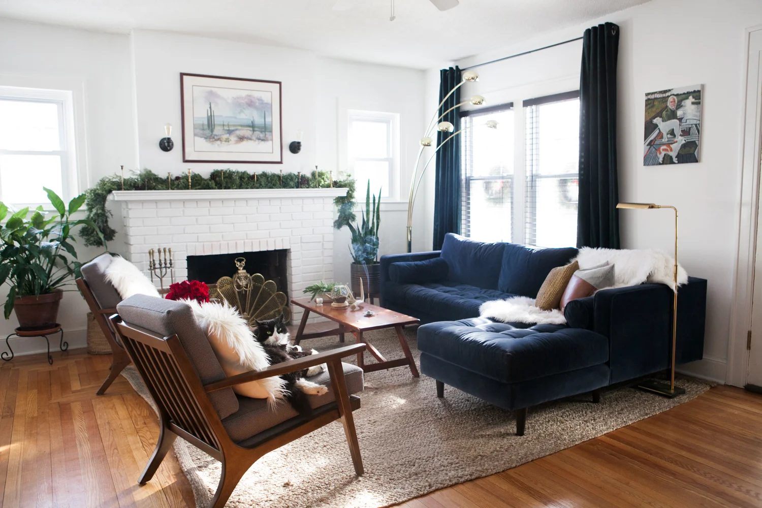 02_LivingRoom-Stylemutt-Home-Tour-Jessica-Brigham.jpg