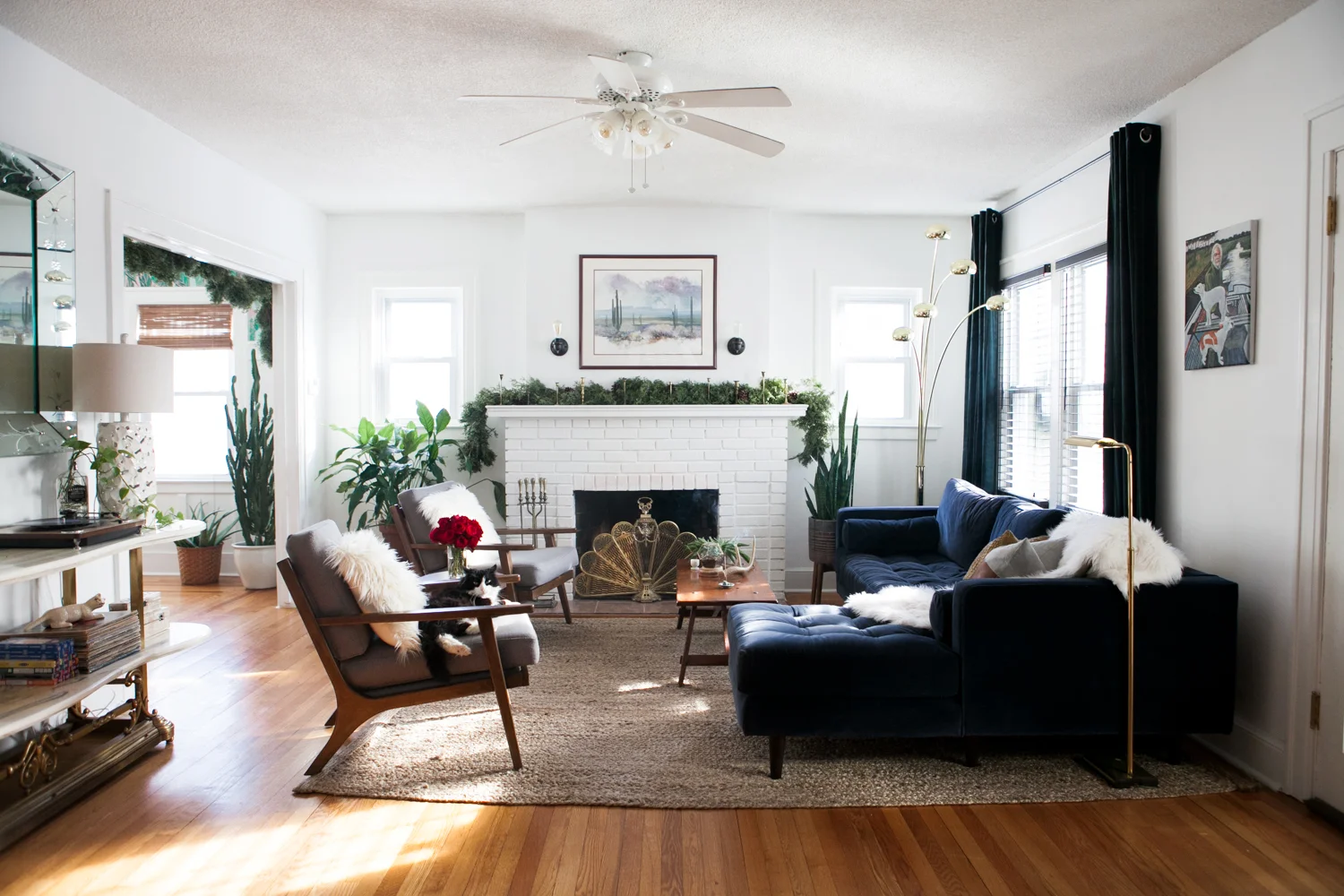 03_LivingRoom-Stylemutt-Home-Tour-Jessica-Brigham.jpg