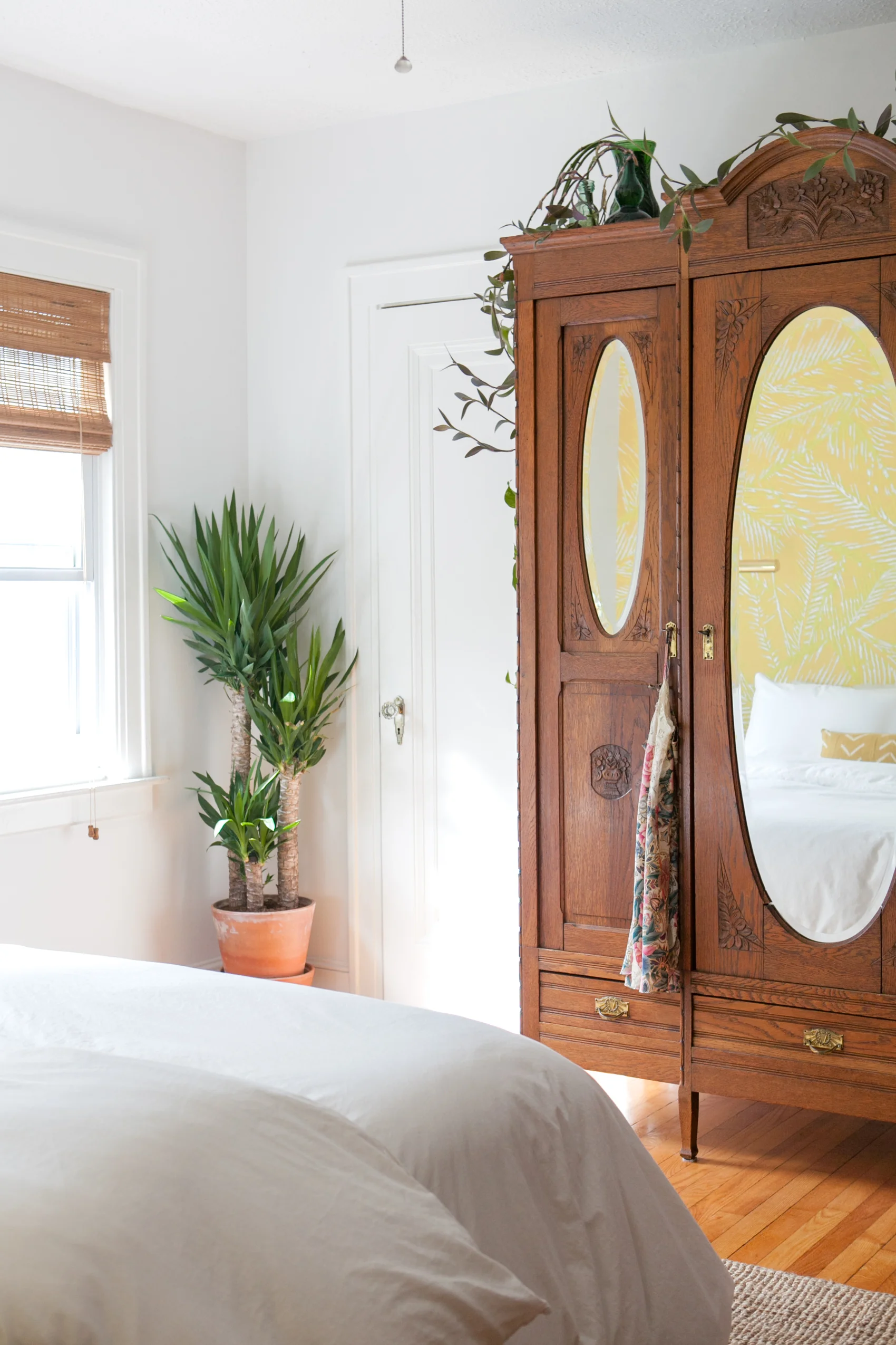 02_Master-Stylemutt-Home-Tour-Jessica-Brigham.jpg