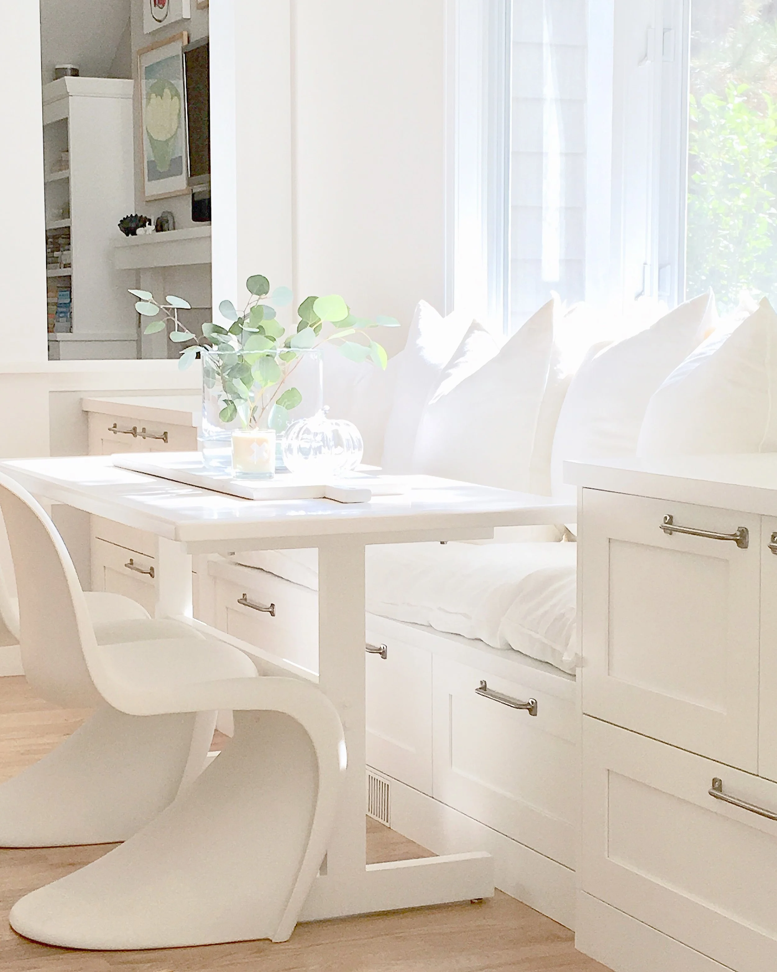 kitchen window bench 1.jpg