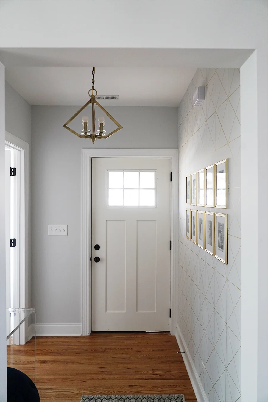 FOXY OXIE - Entryway 2.jpg
