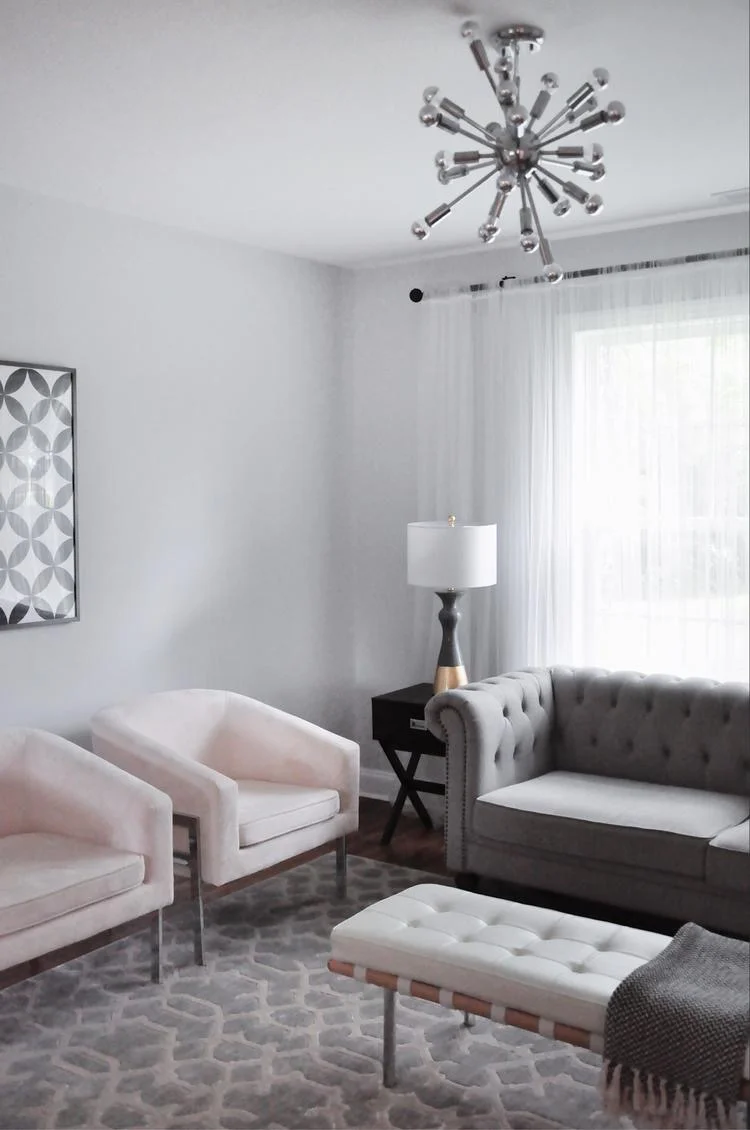 FOXY OXIE - Living Room 4.JPG