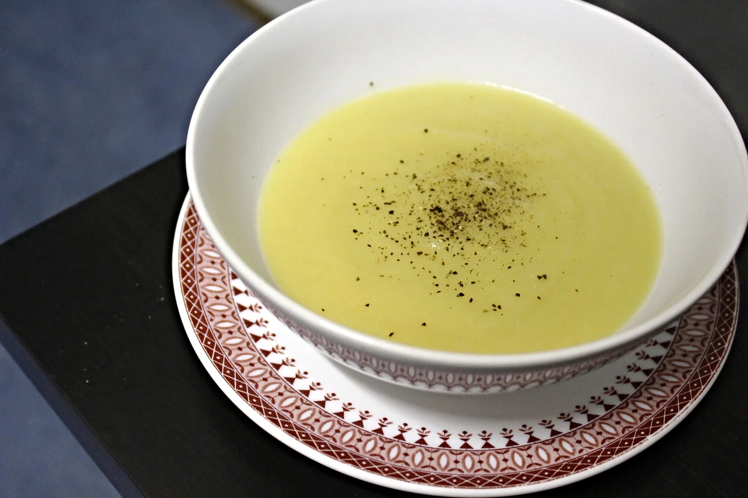 Pastinaaksoep met peer